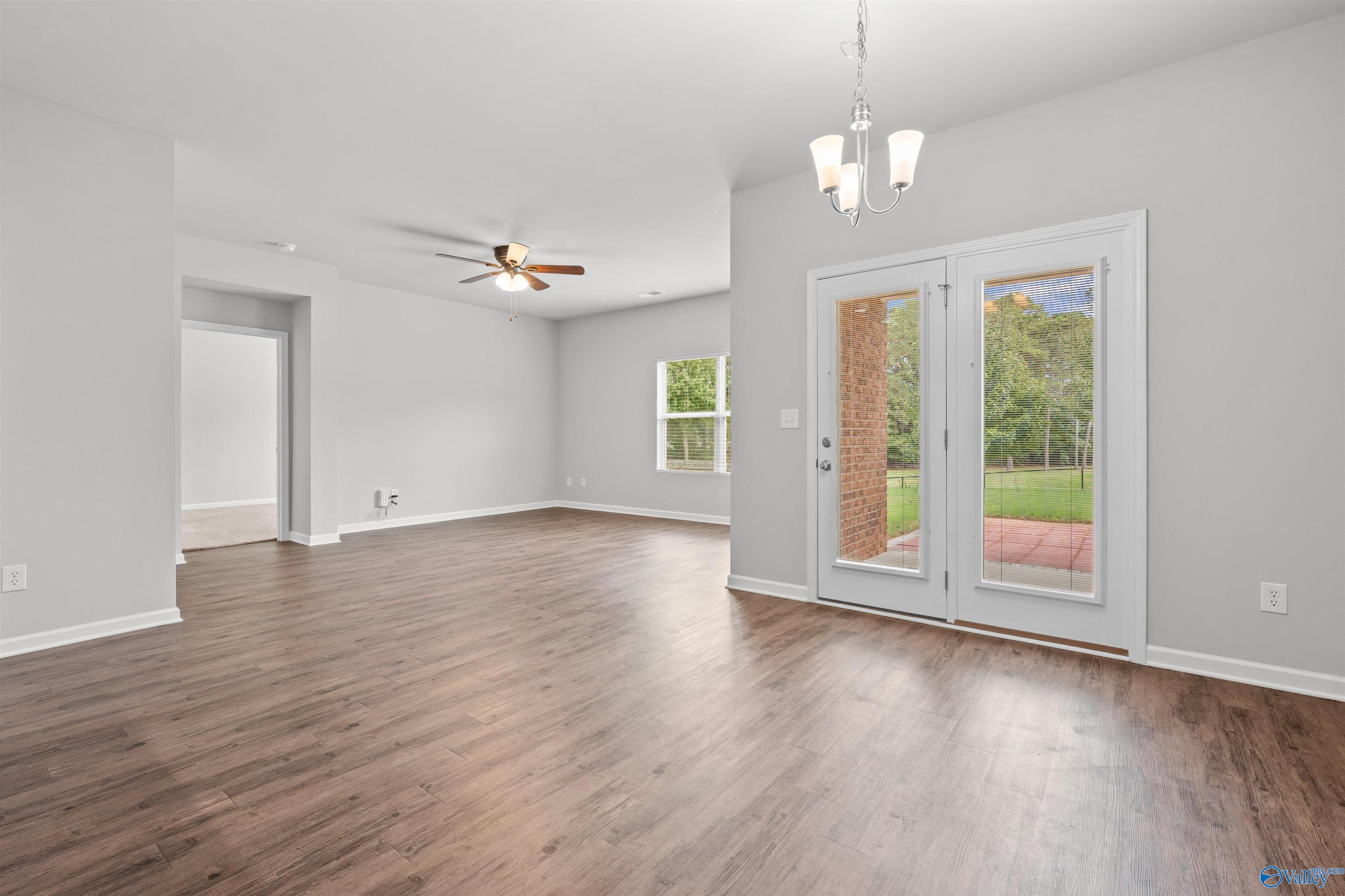 105 Oak Path Lane