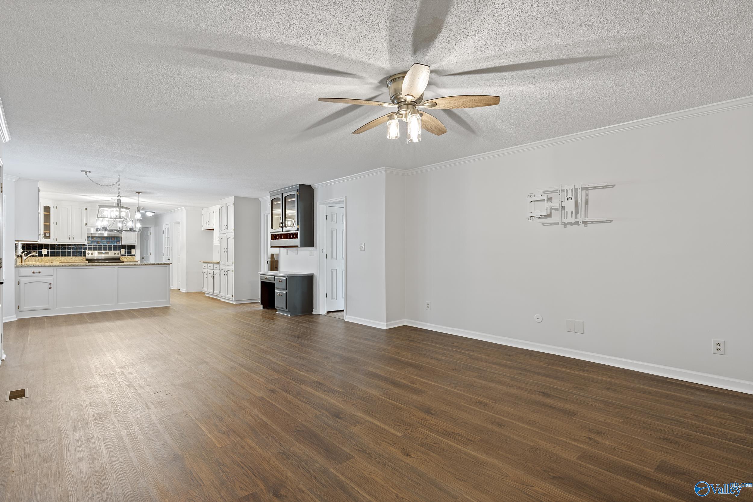 15009 Collier Drive SE