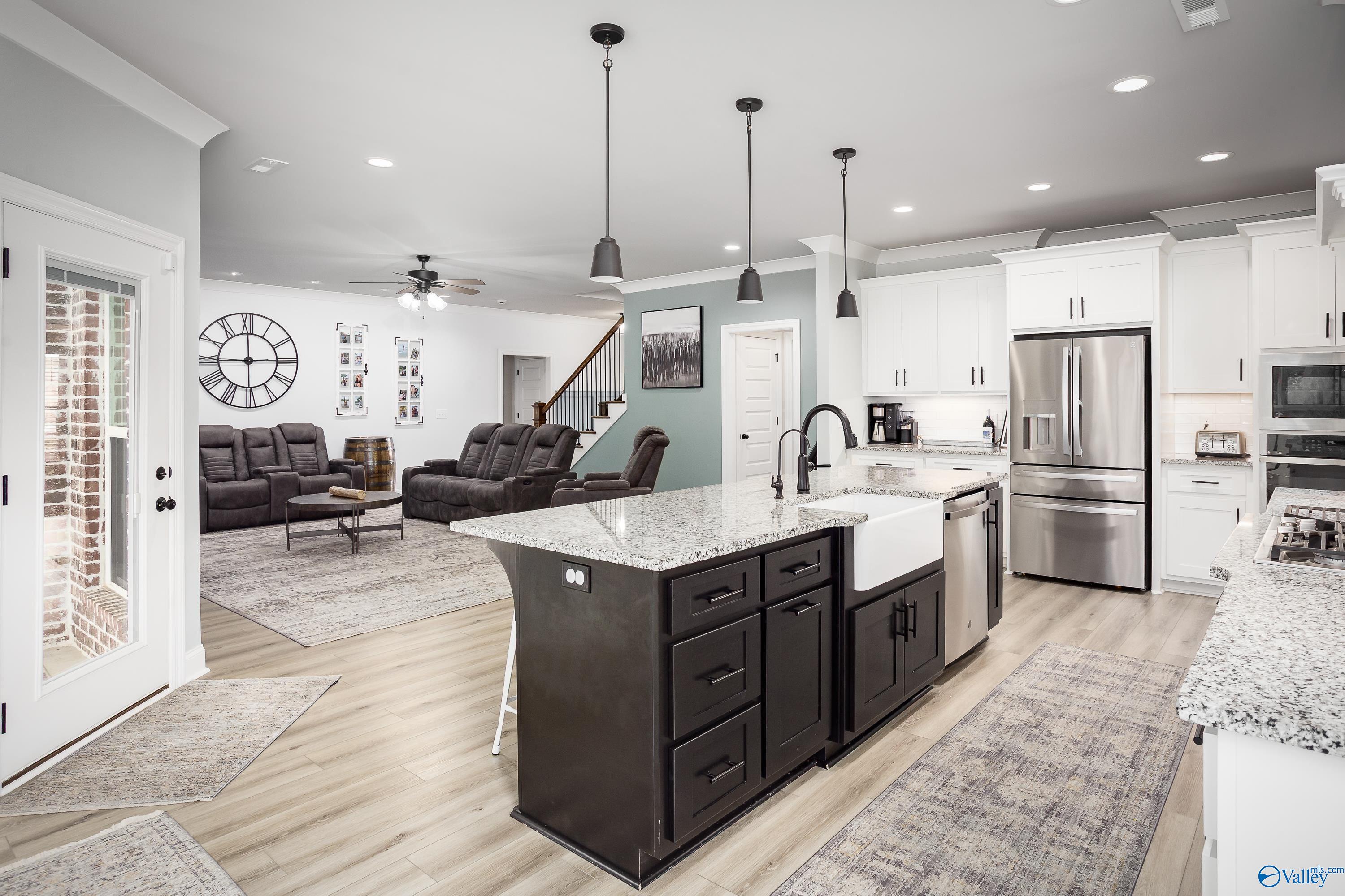205 Oakland View Drive