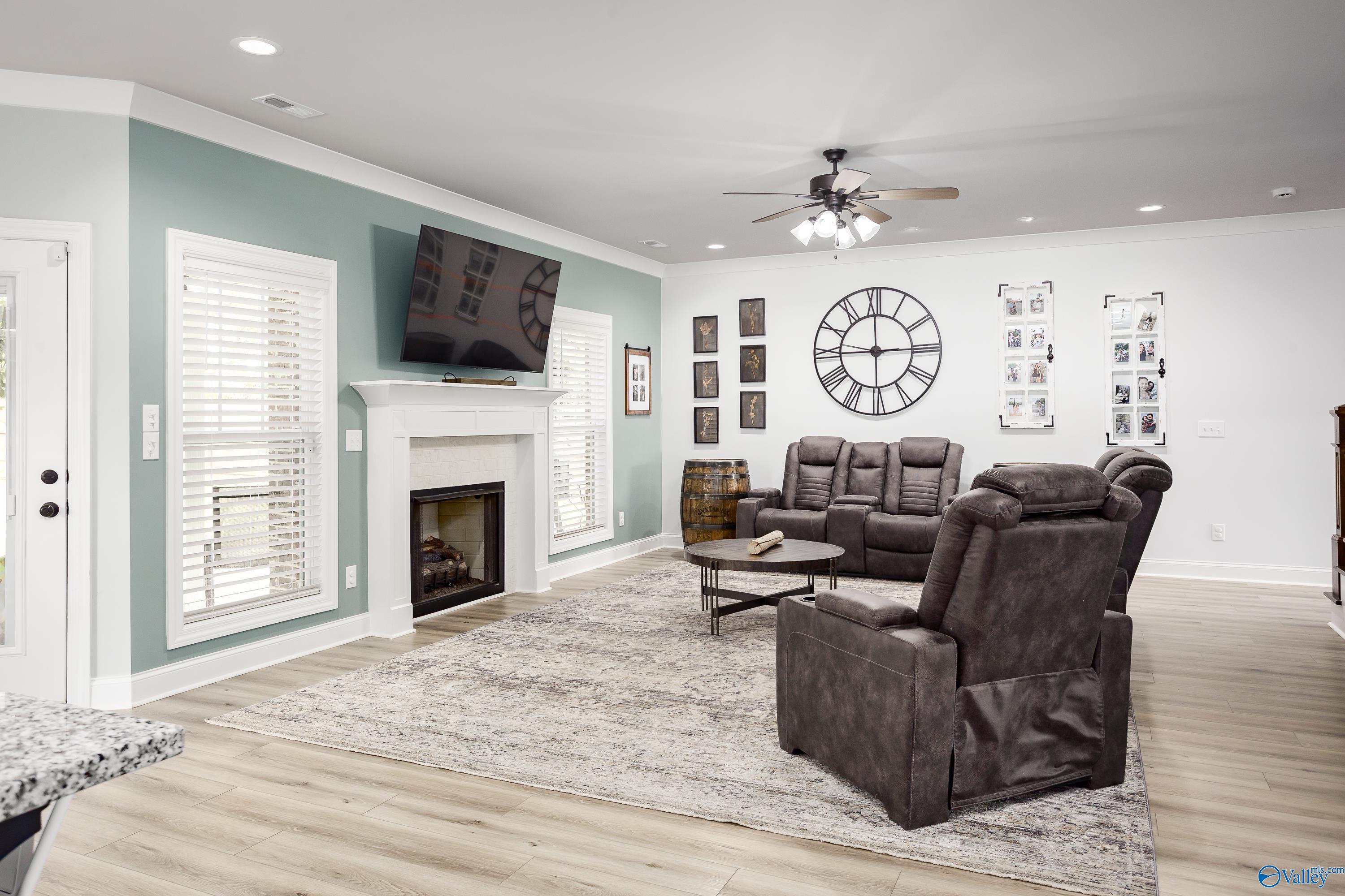 205 Oakland View Drive