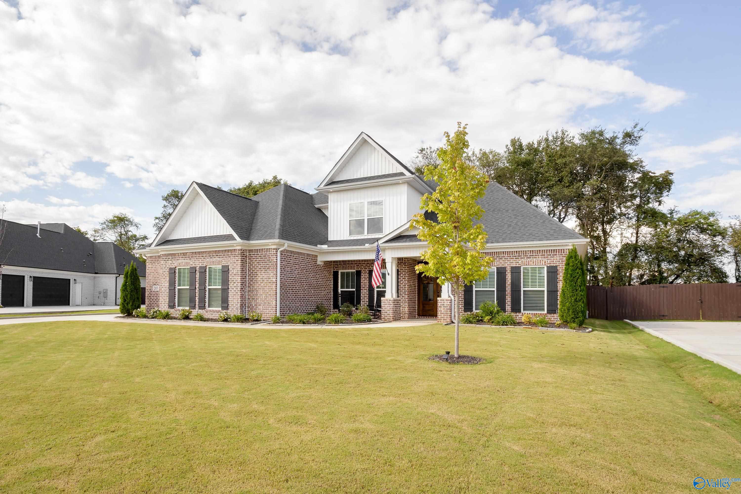 205 Oakland View Drive