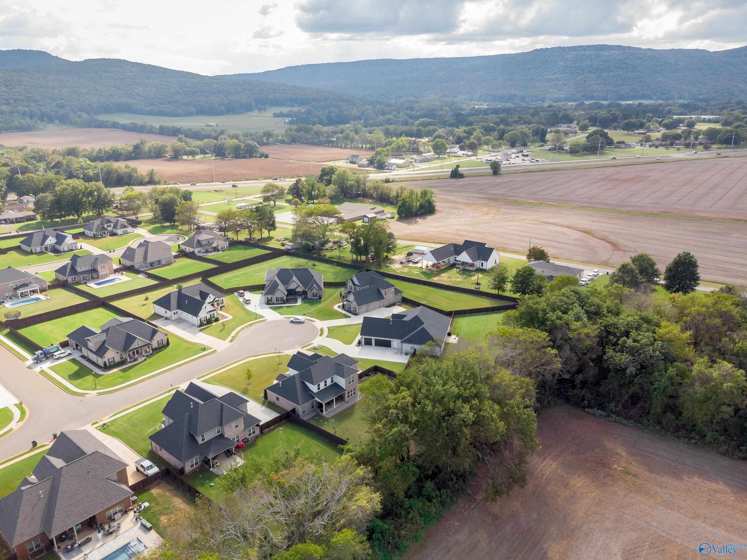 205 Oakland View Drive