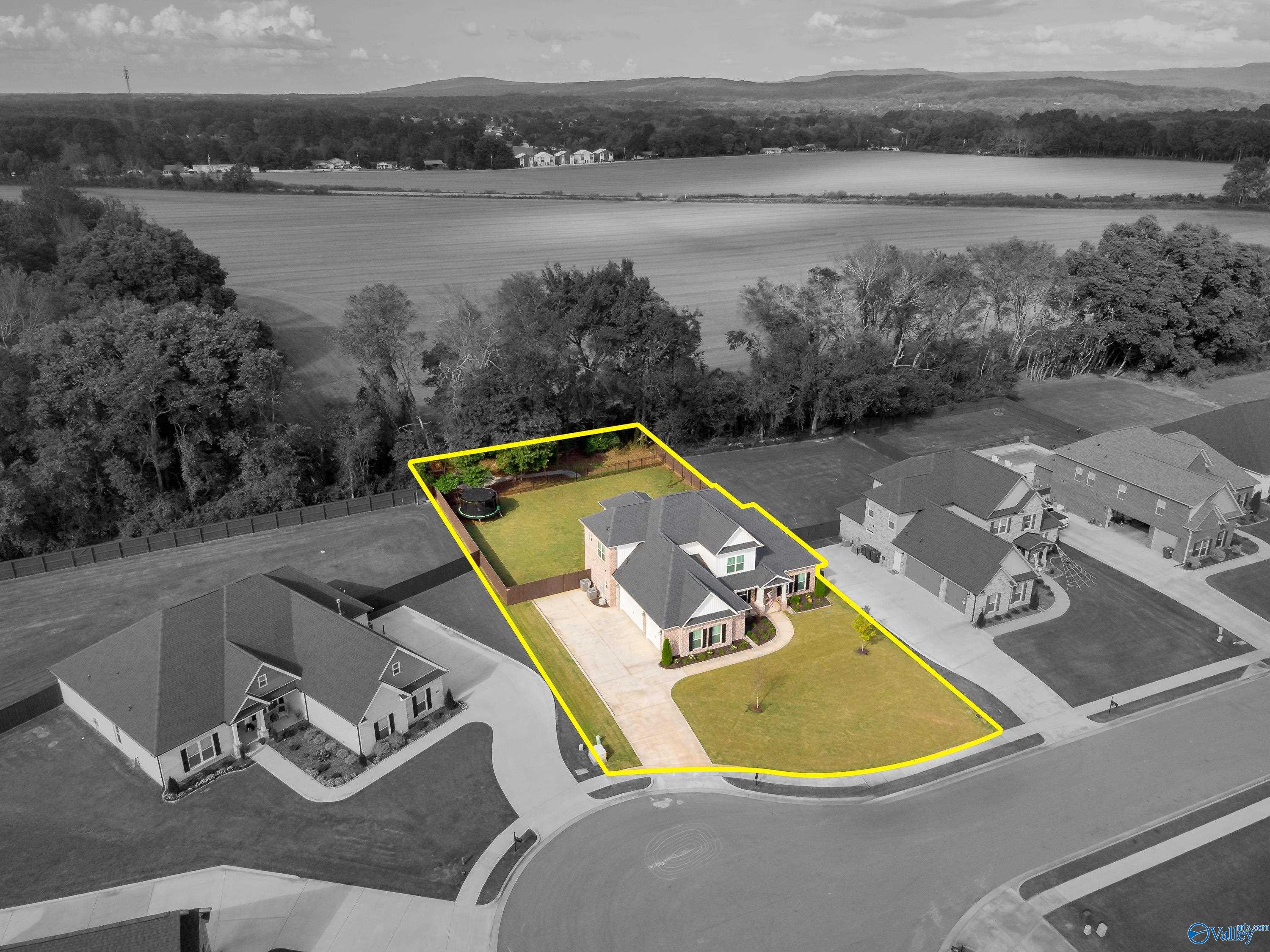 205 Oakland View Drive