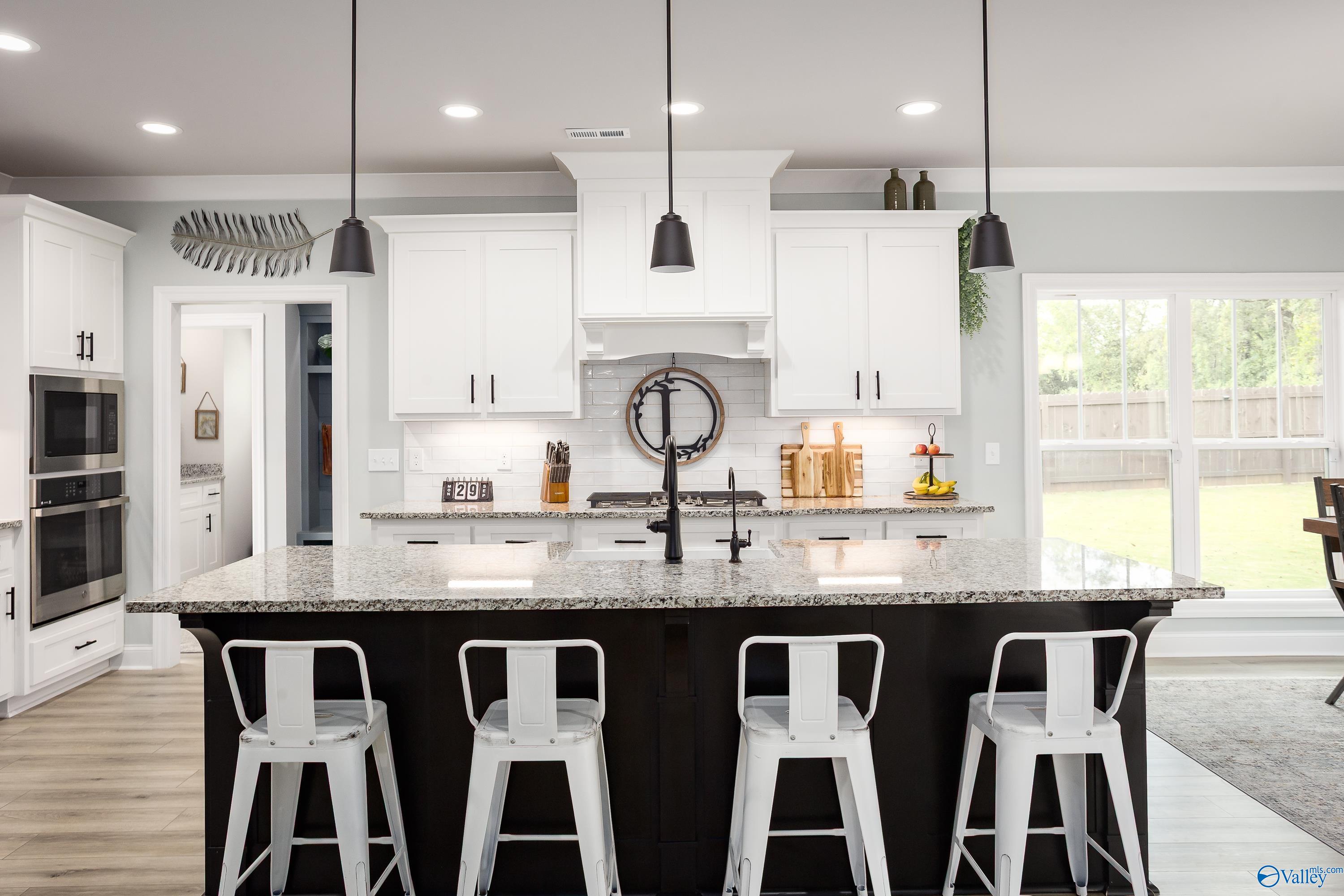 205 Oakland View Drive