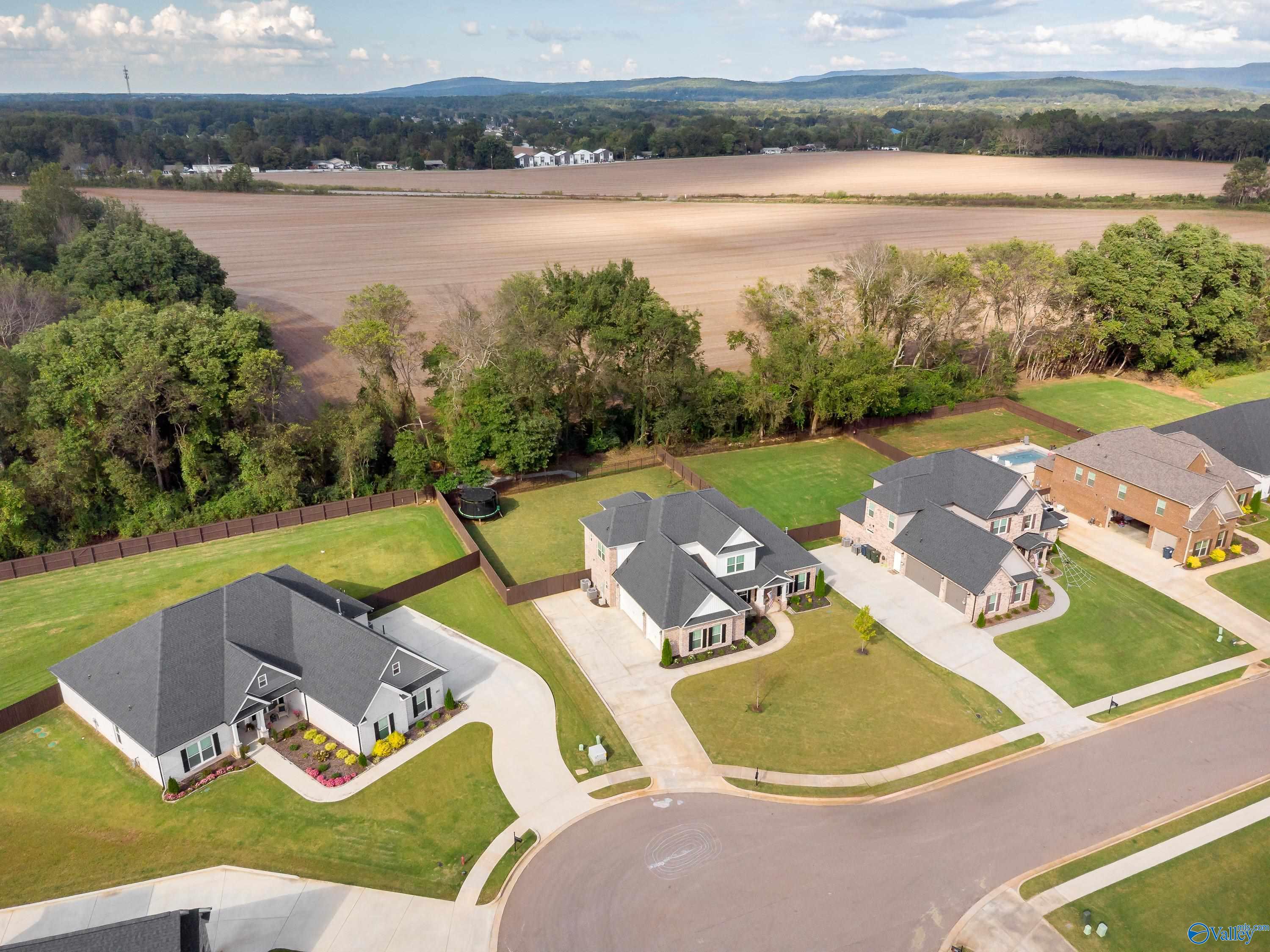 205 Oakland View Drive
