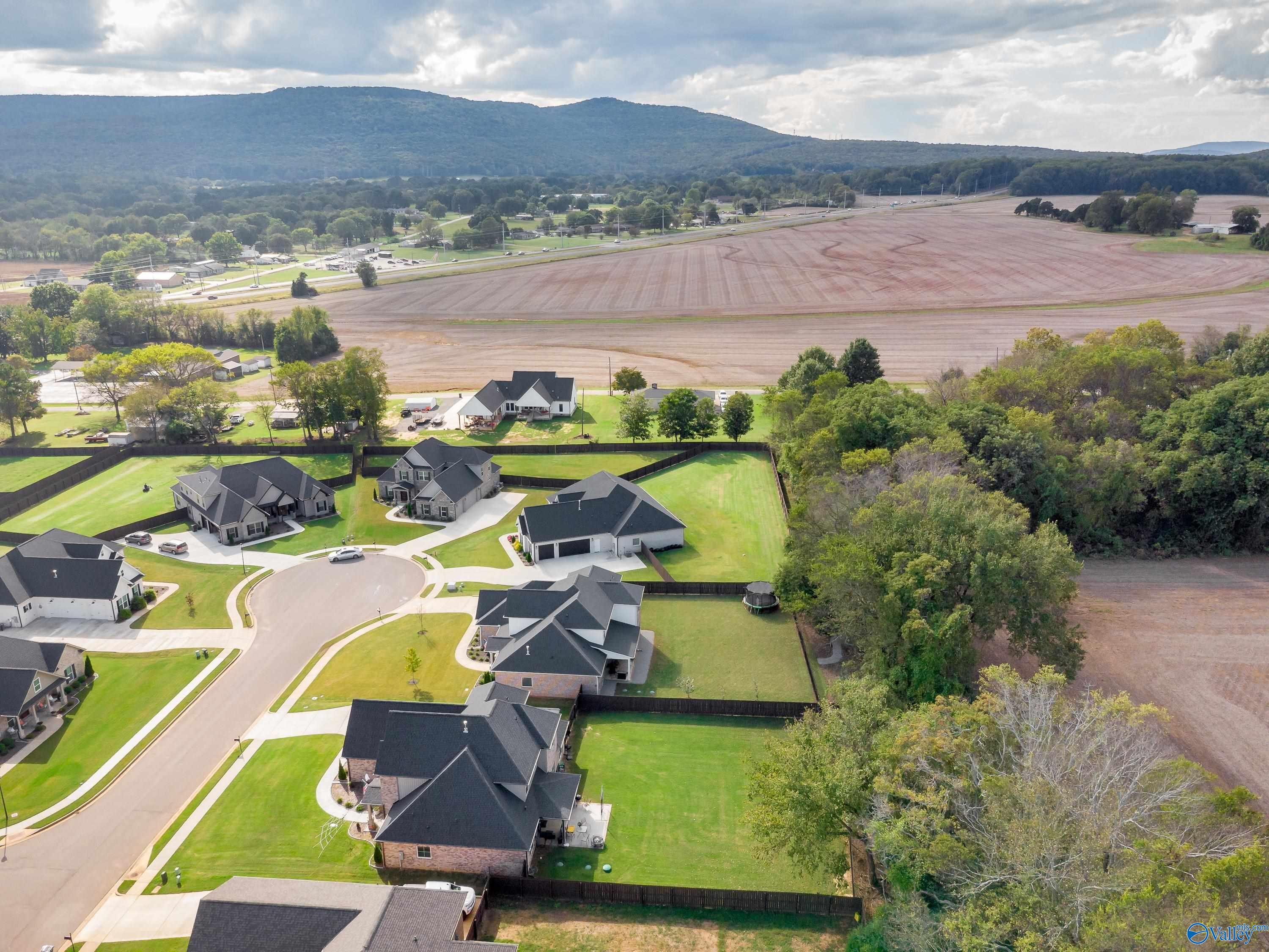 205 Oakland View Drive