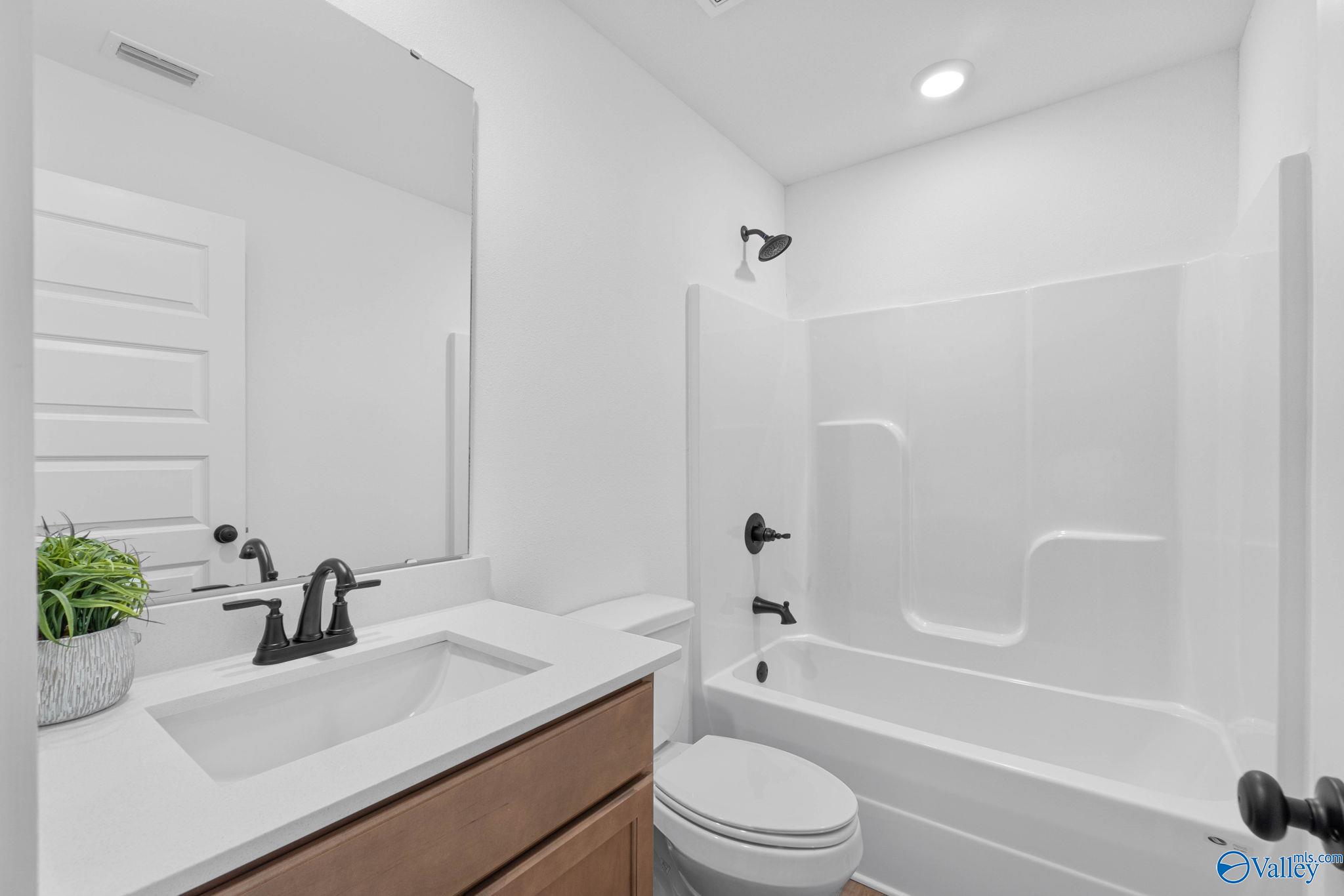 13695 Continental Road