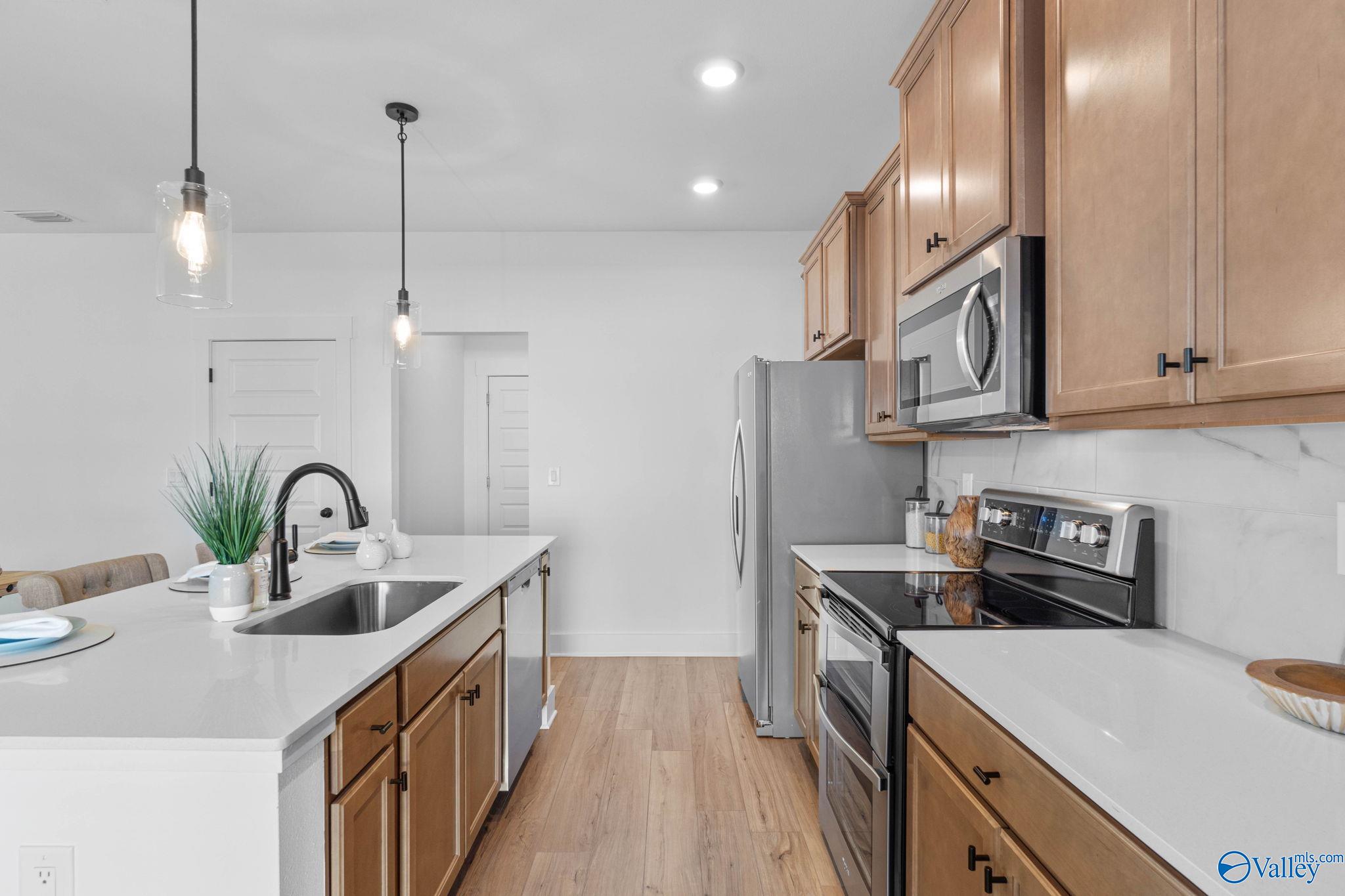 13695 Continental Road