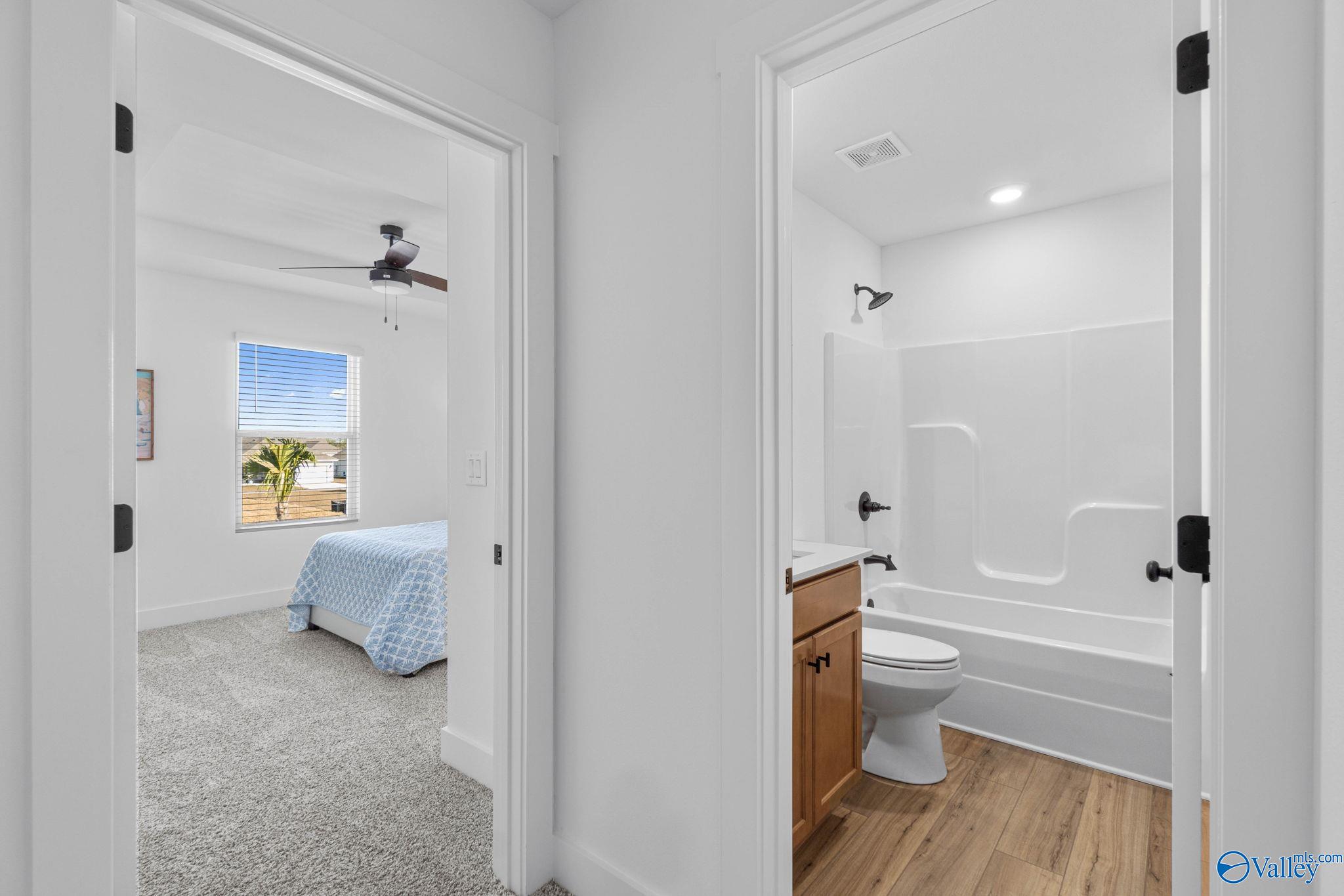 13695 Continental Road