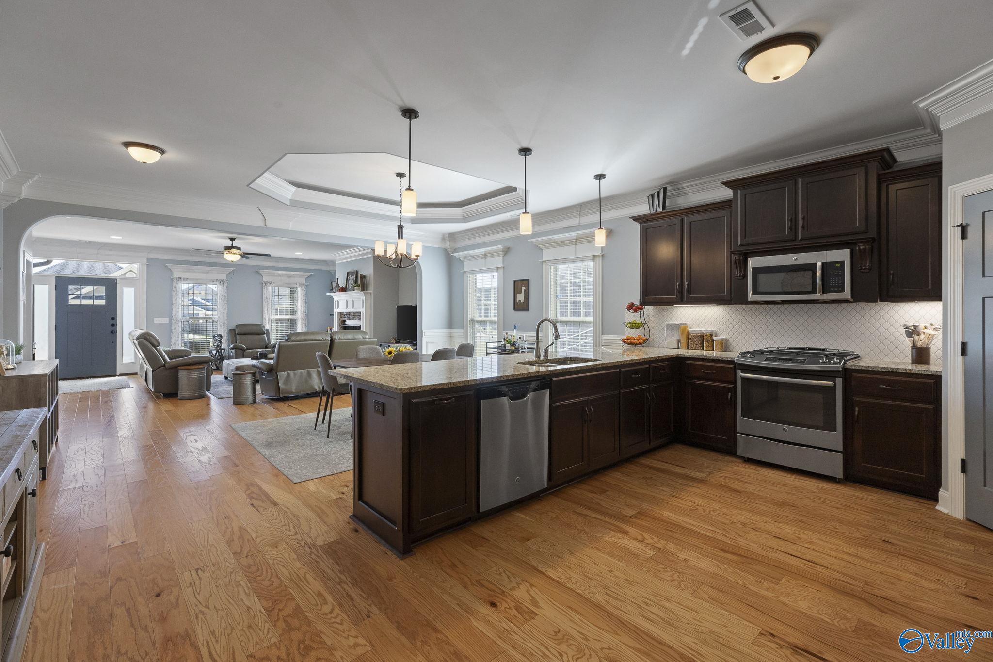 6426 Dunnavant Place NW