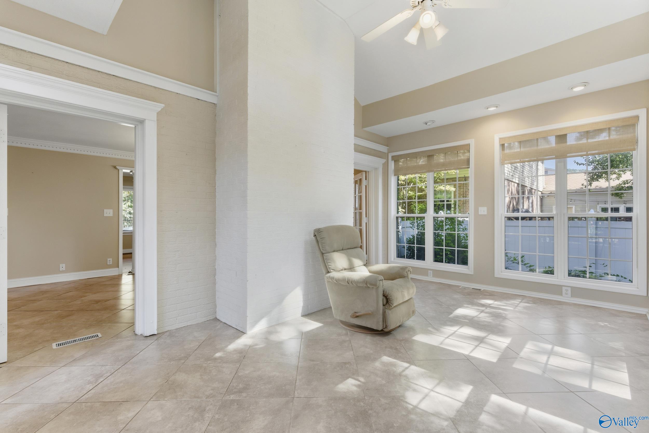 1008 San Ramon Avenue SE