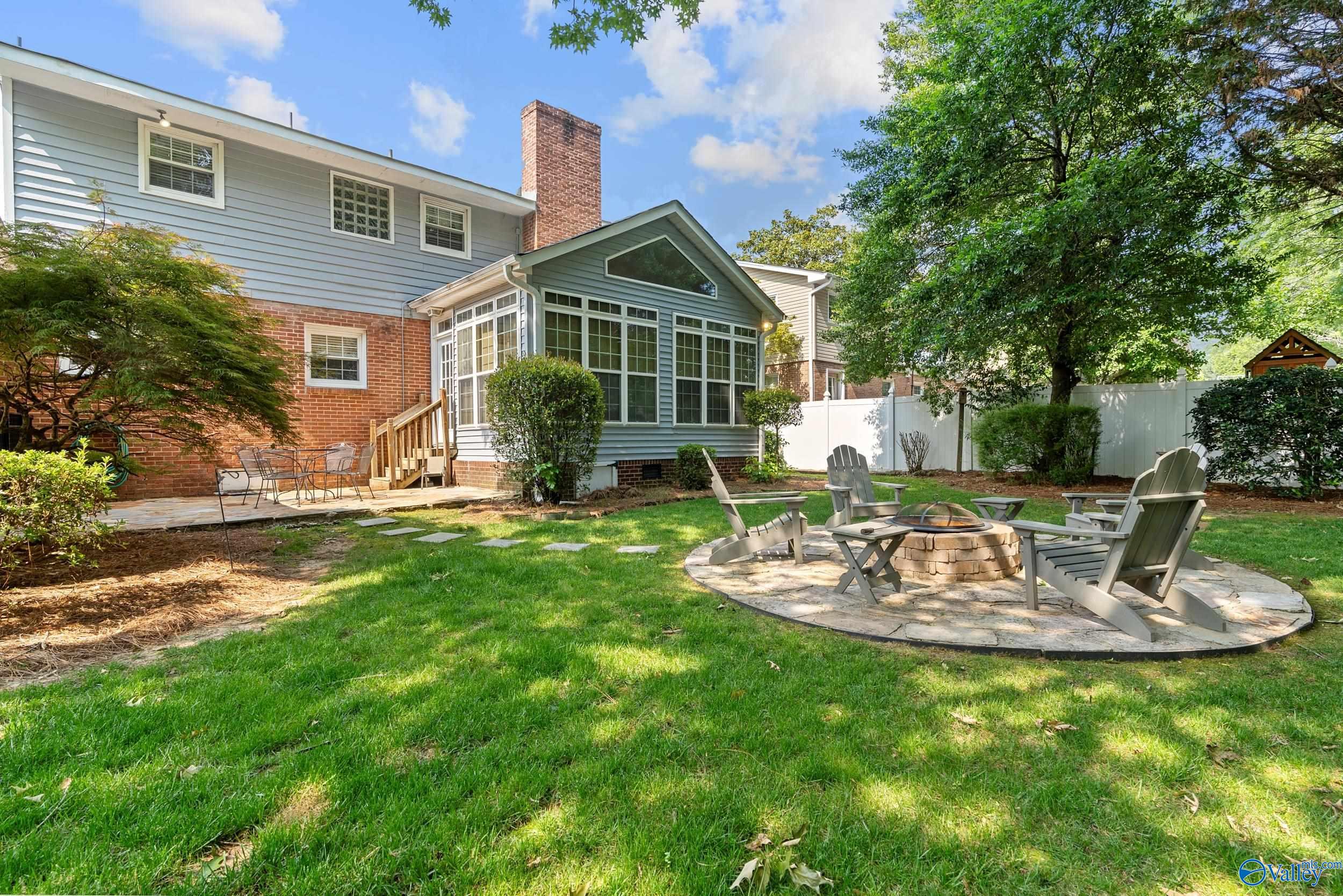 1008 San Ramon Avenue SE