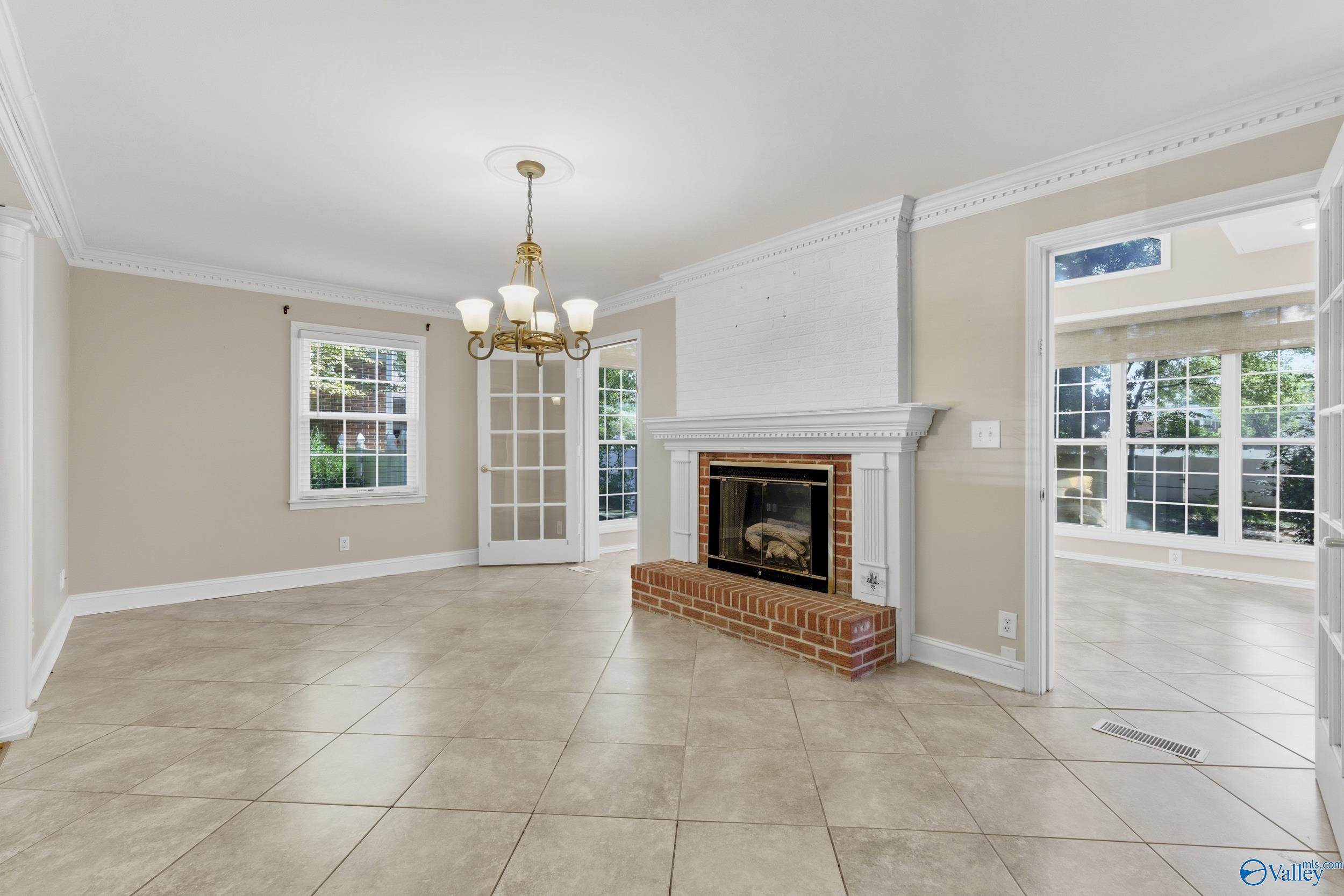 1008 San Ramon Avenue SE