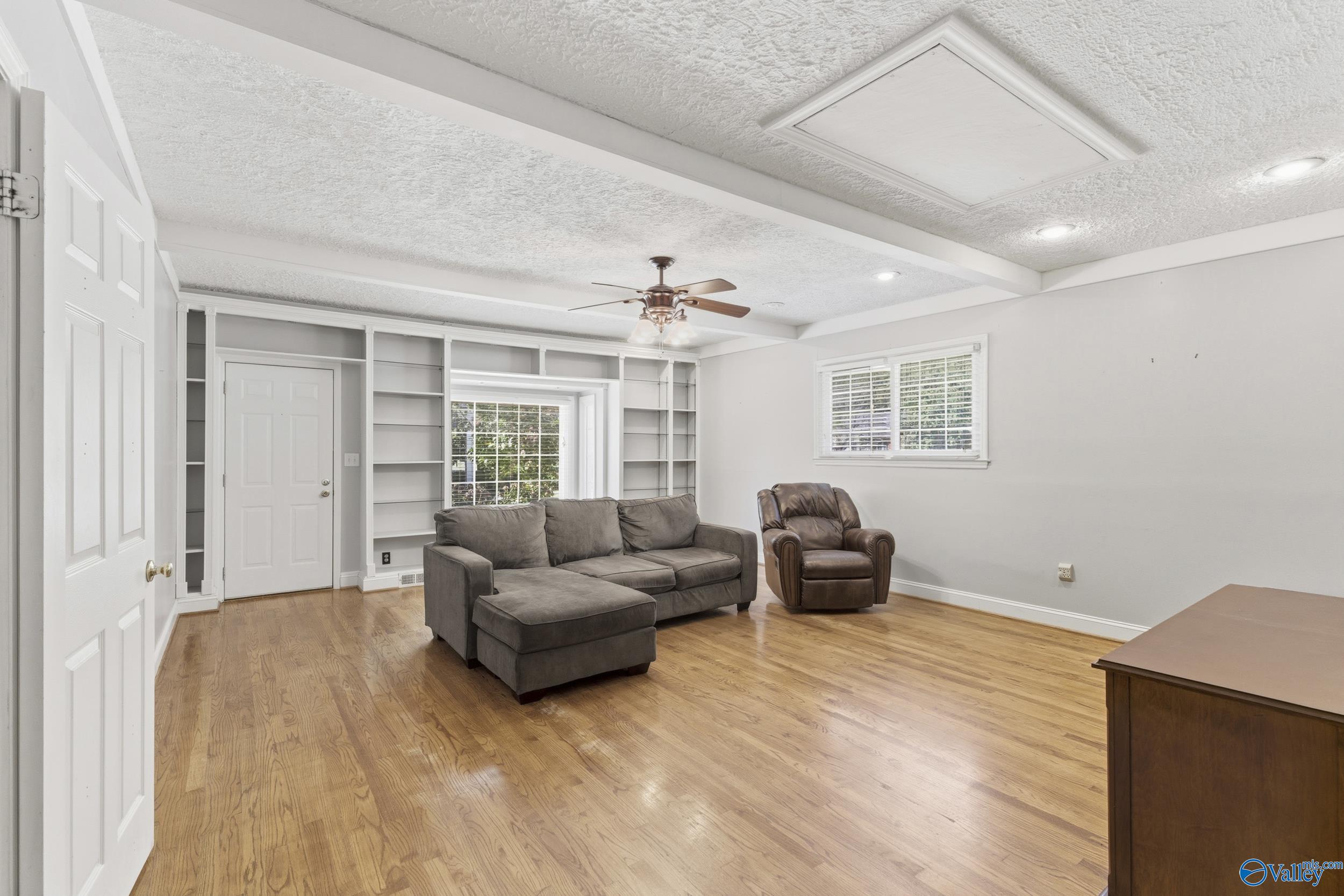 1008 San Ramon Avenue SE