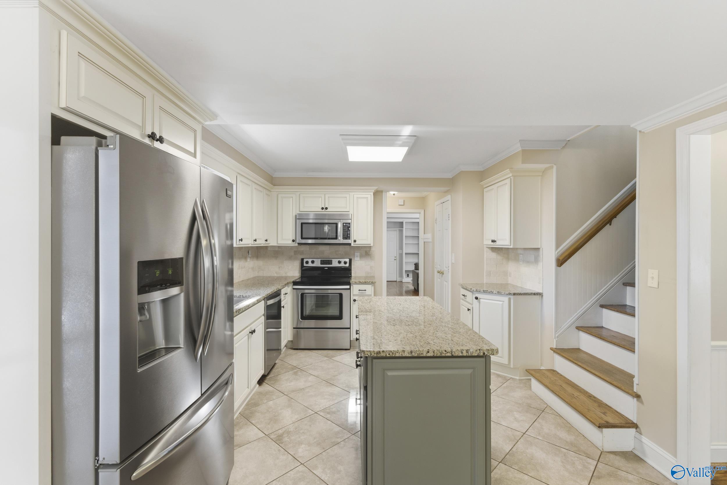 1008 San Ramon Avenue SE