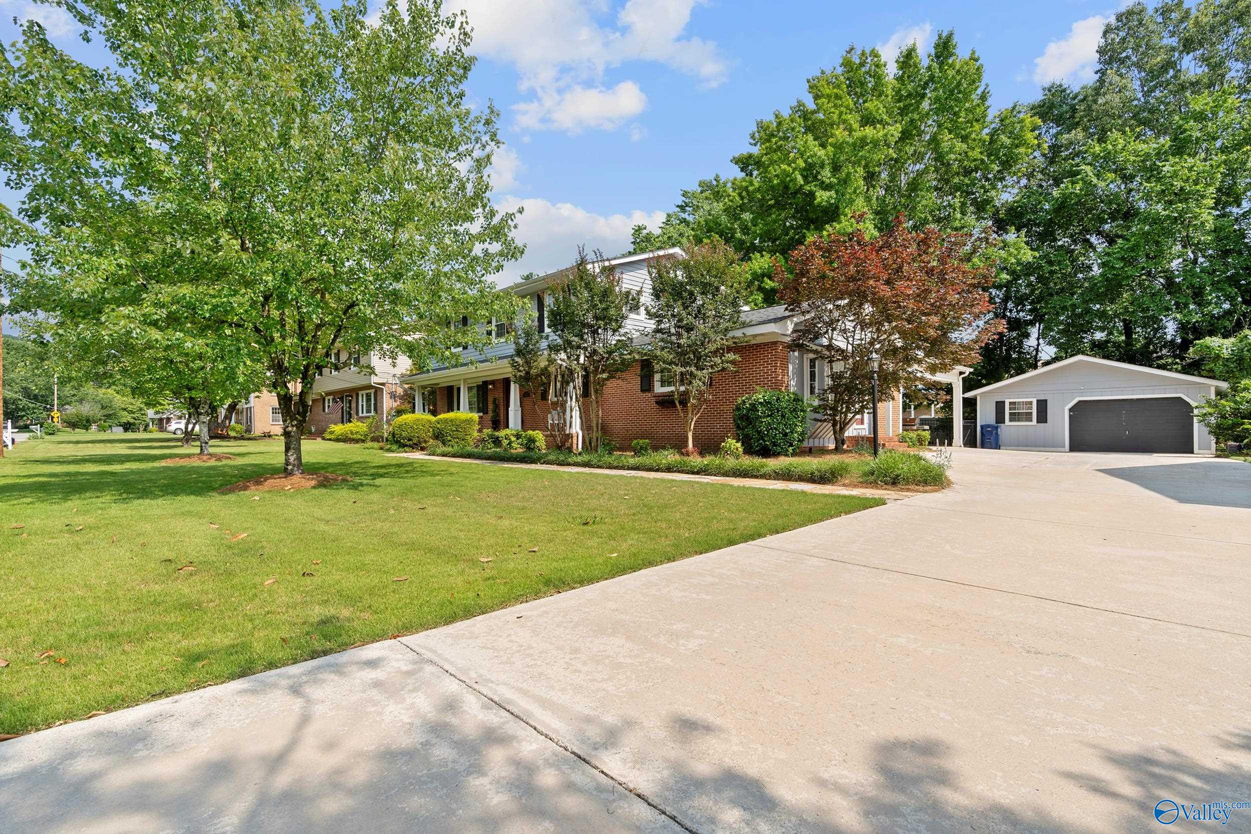 1008 San Ramon Avenue SE