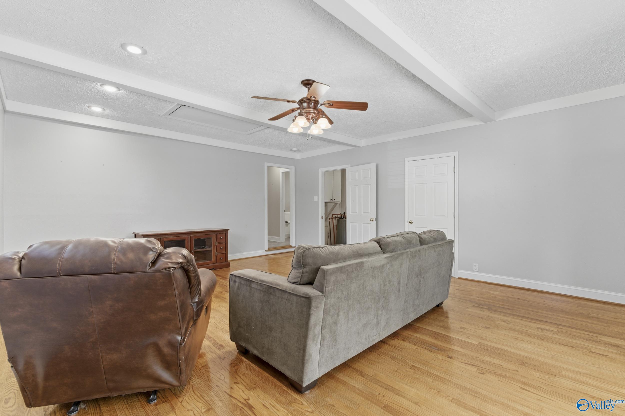 1008 San Ramon Avenue SE