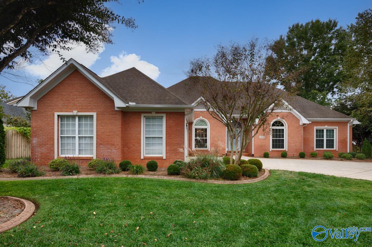206 Mainsail Way