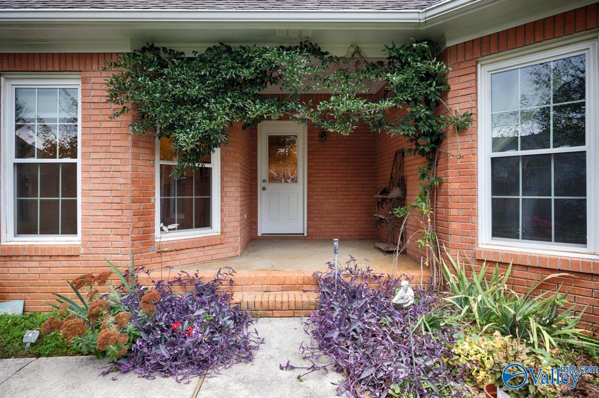 206 Mainsail Way