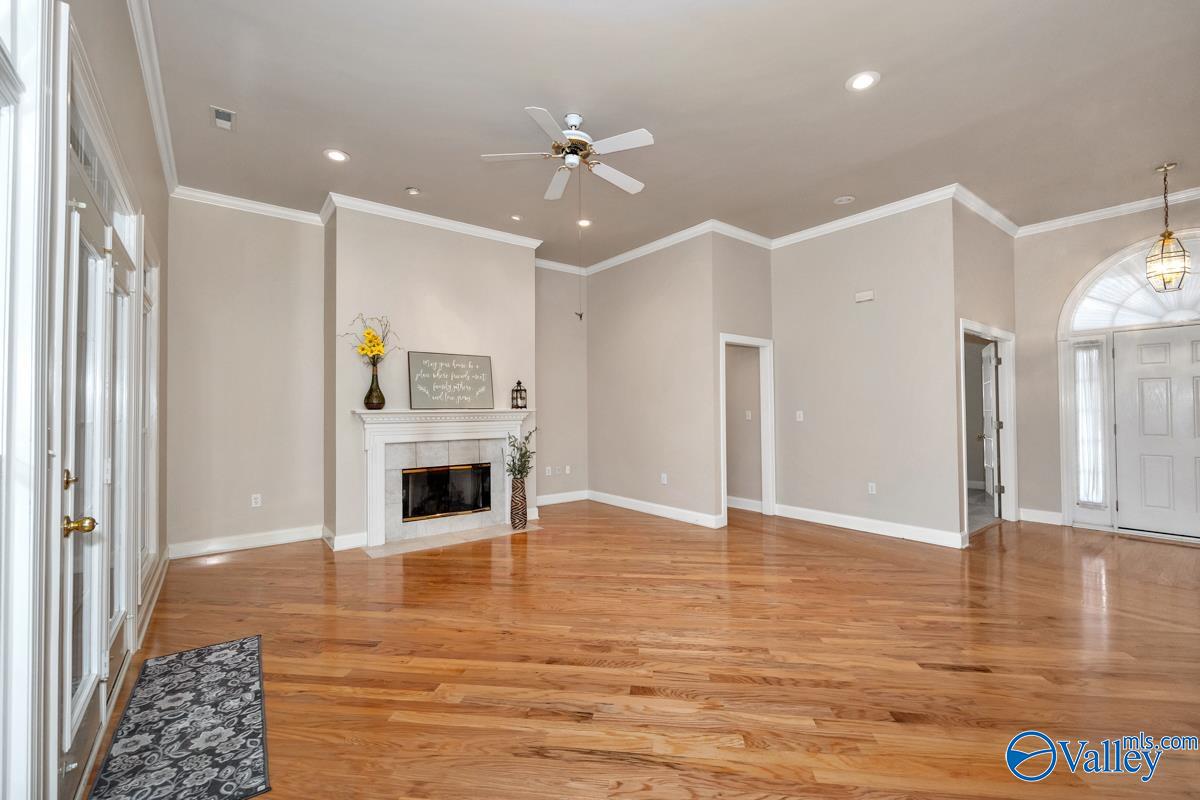206 Mainsail Way
