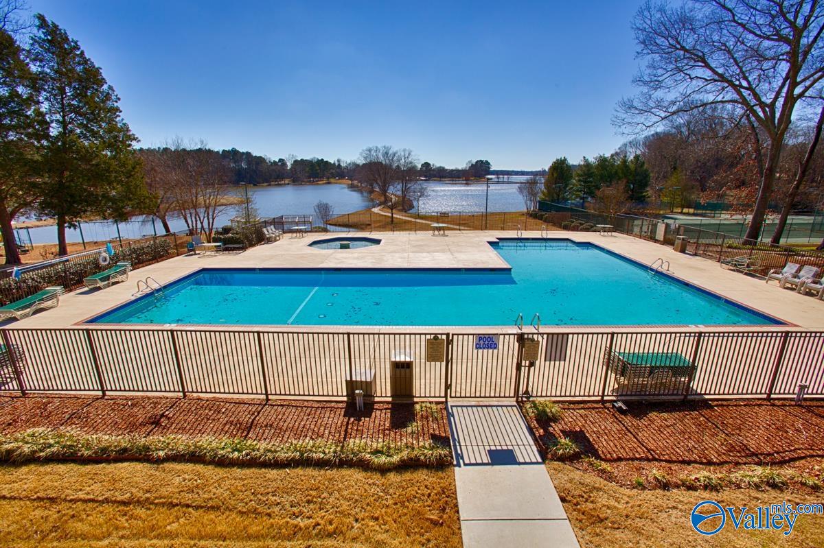 206 Mainsail Way