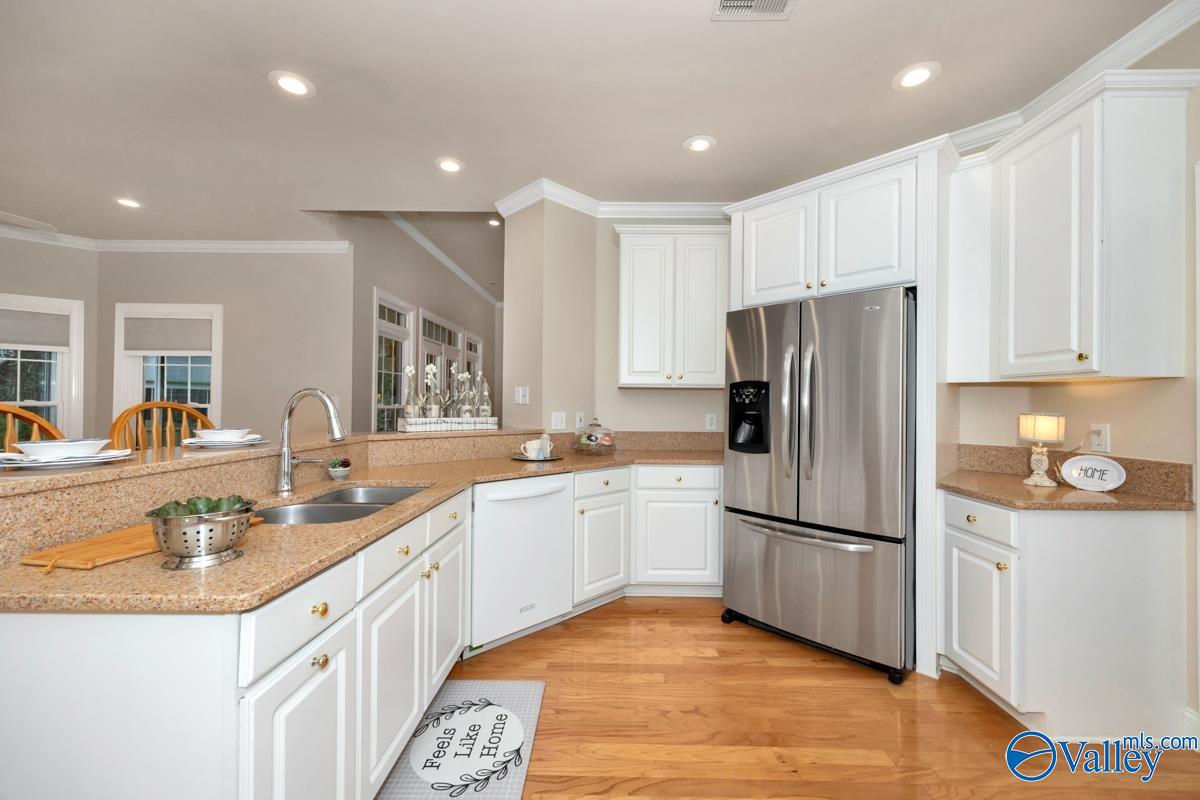 206 Mainsail Way