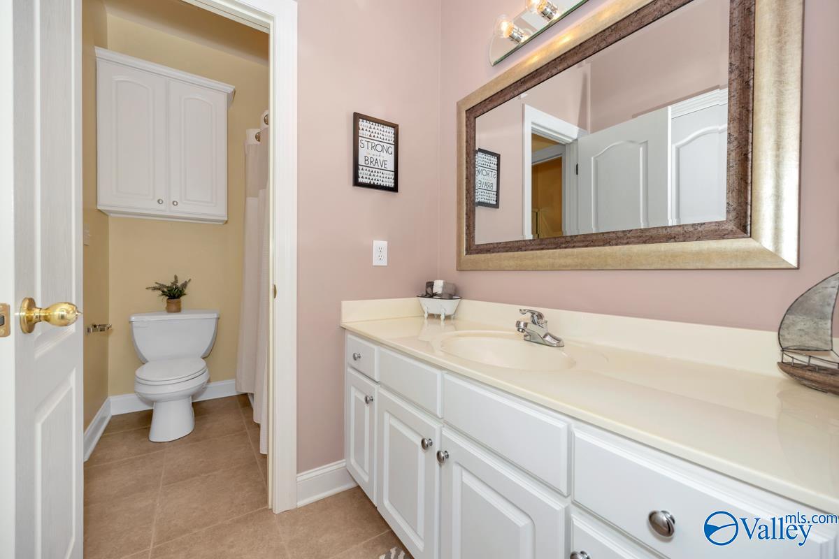 206 Mainsail Way