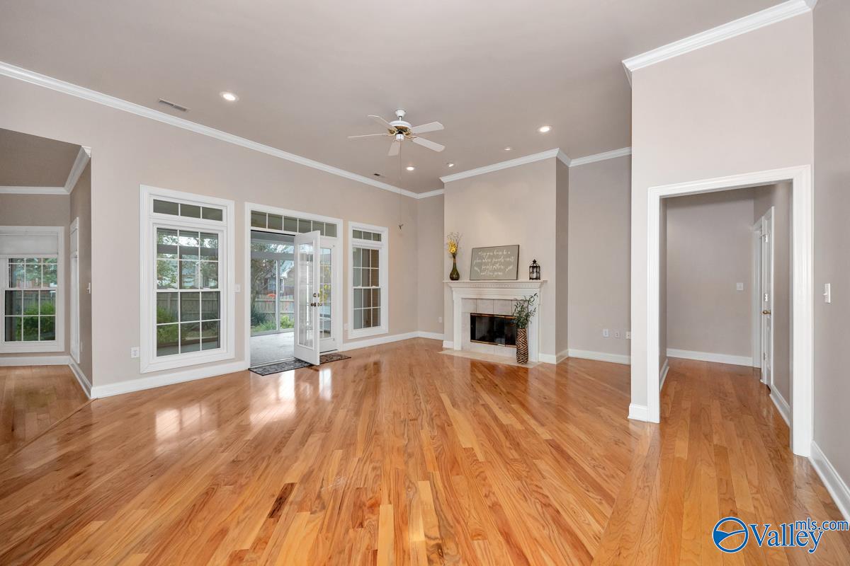206 Mainsail Way