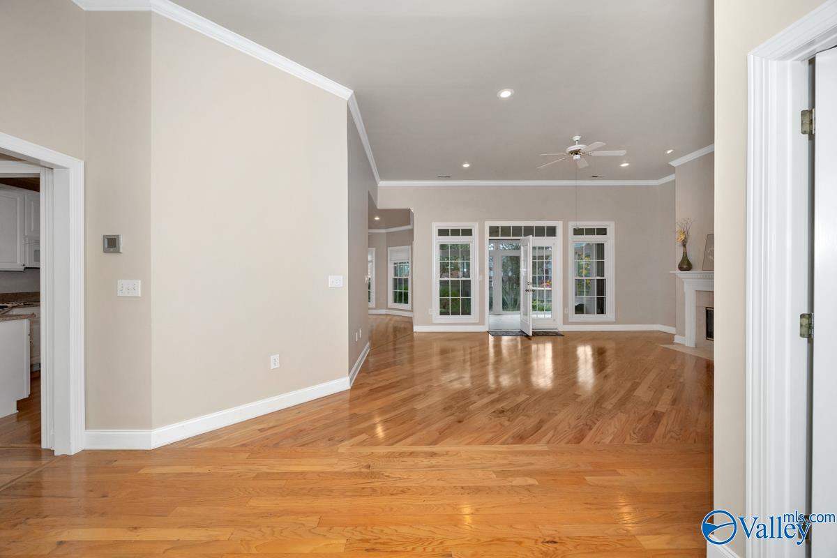 206 Mainsail Way