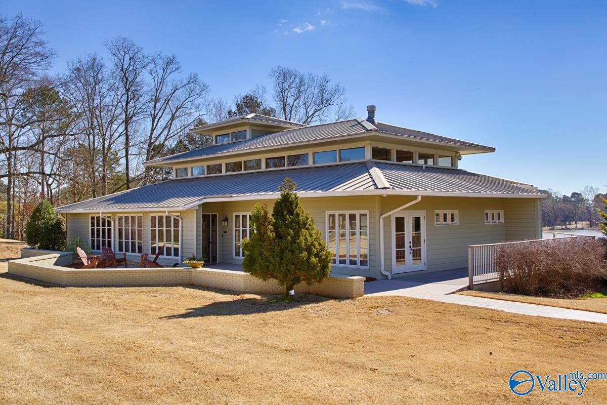 206 Mainsail Way