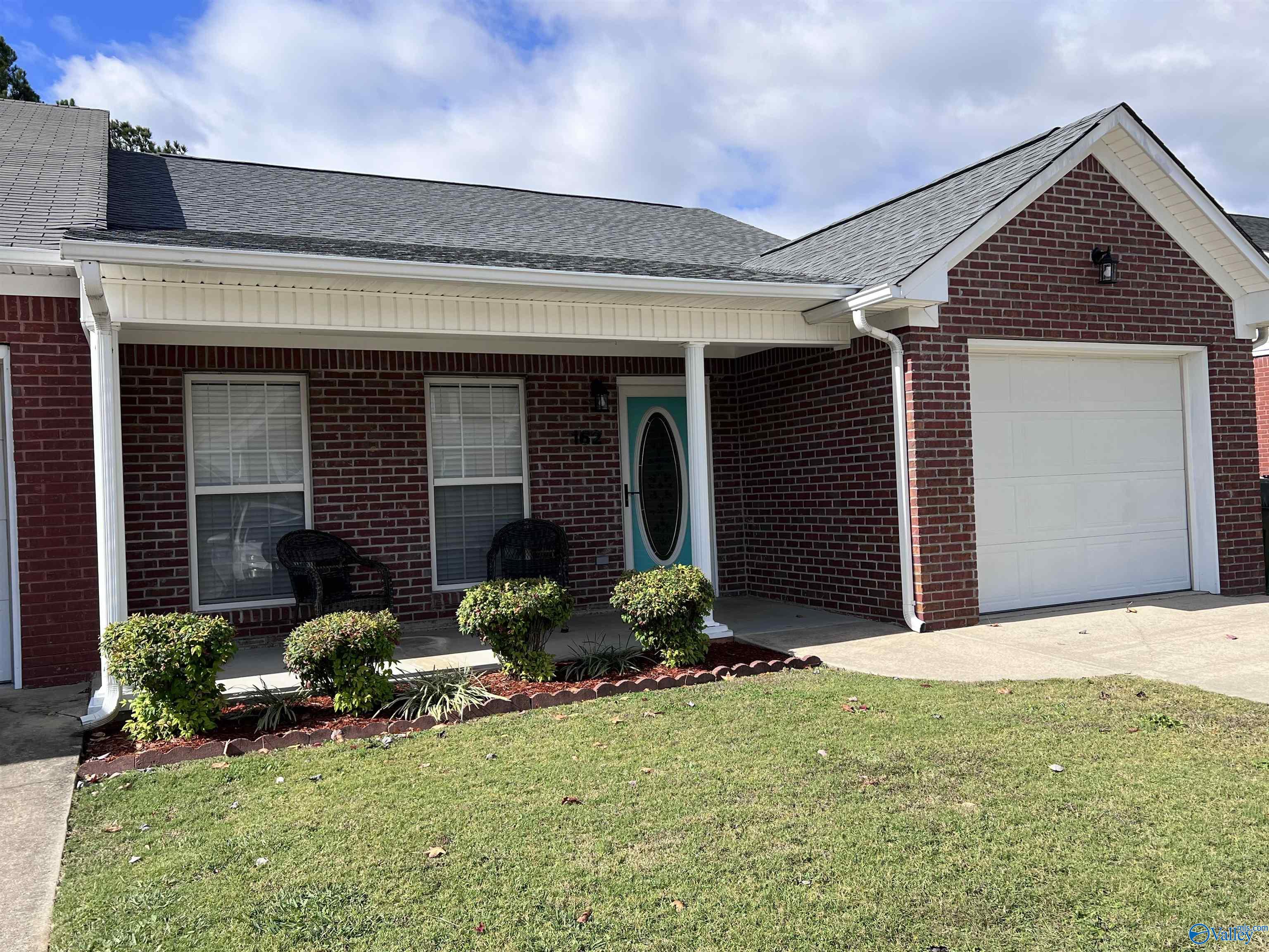 162 Sycamore Place