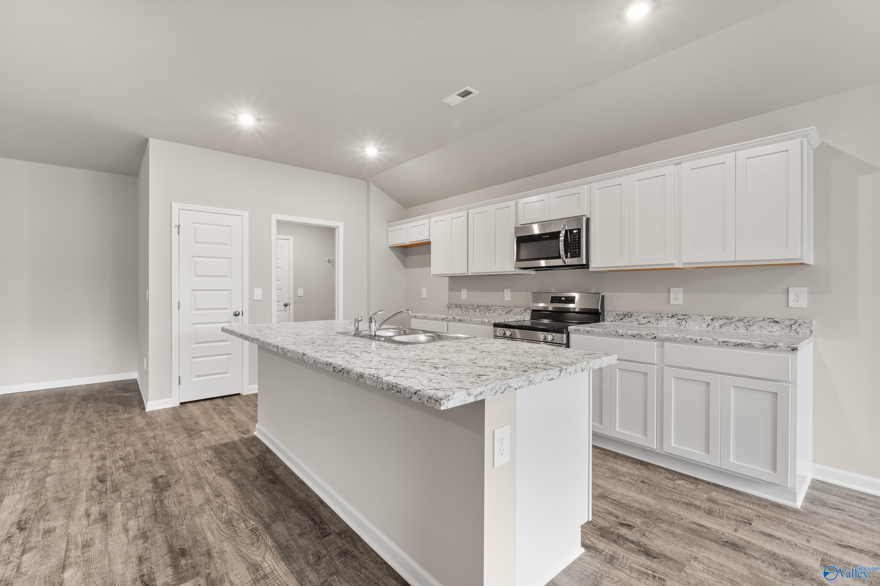 202 Six Pence Court