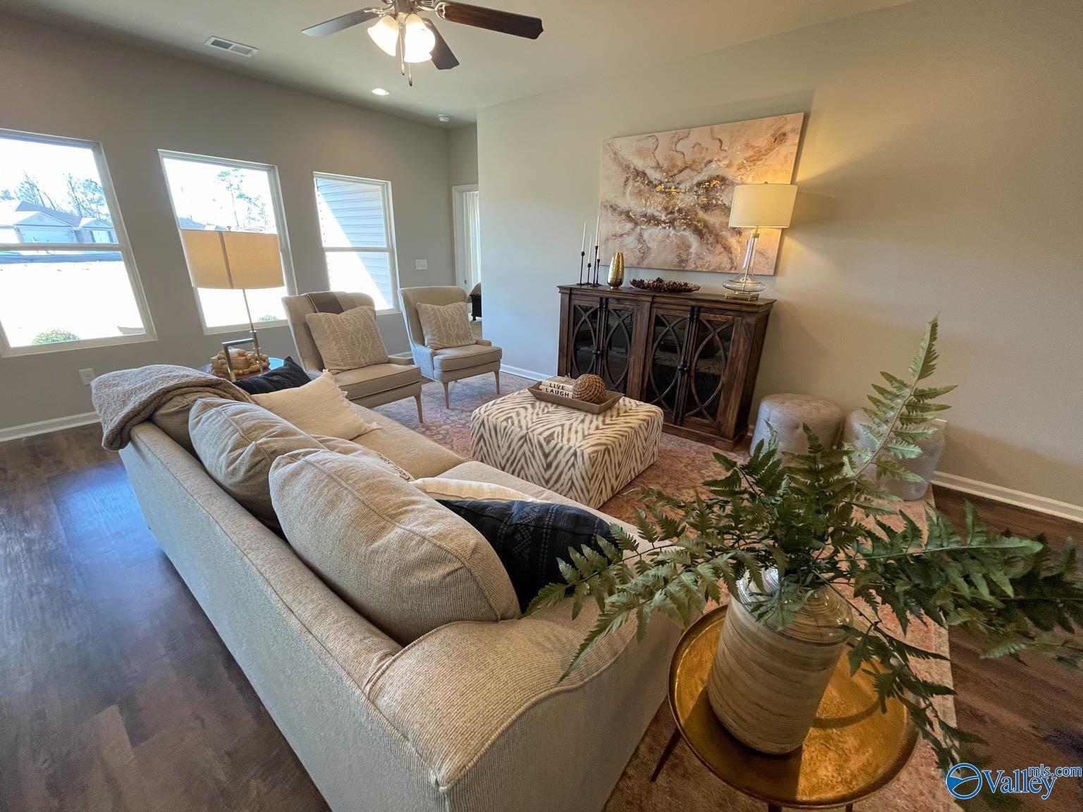 202 Six Pence Court