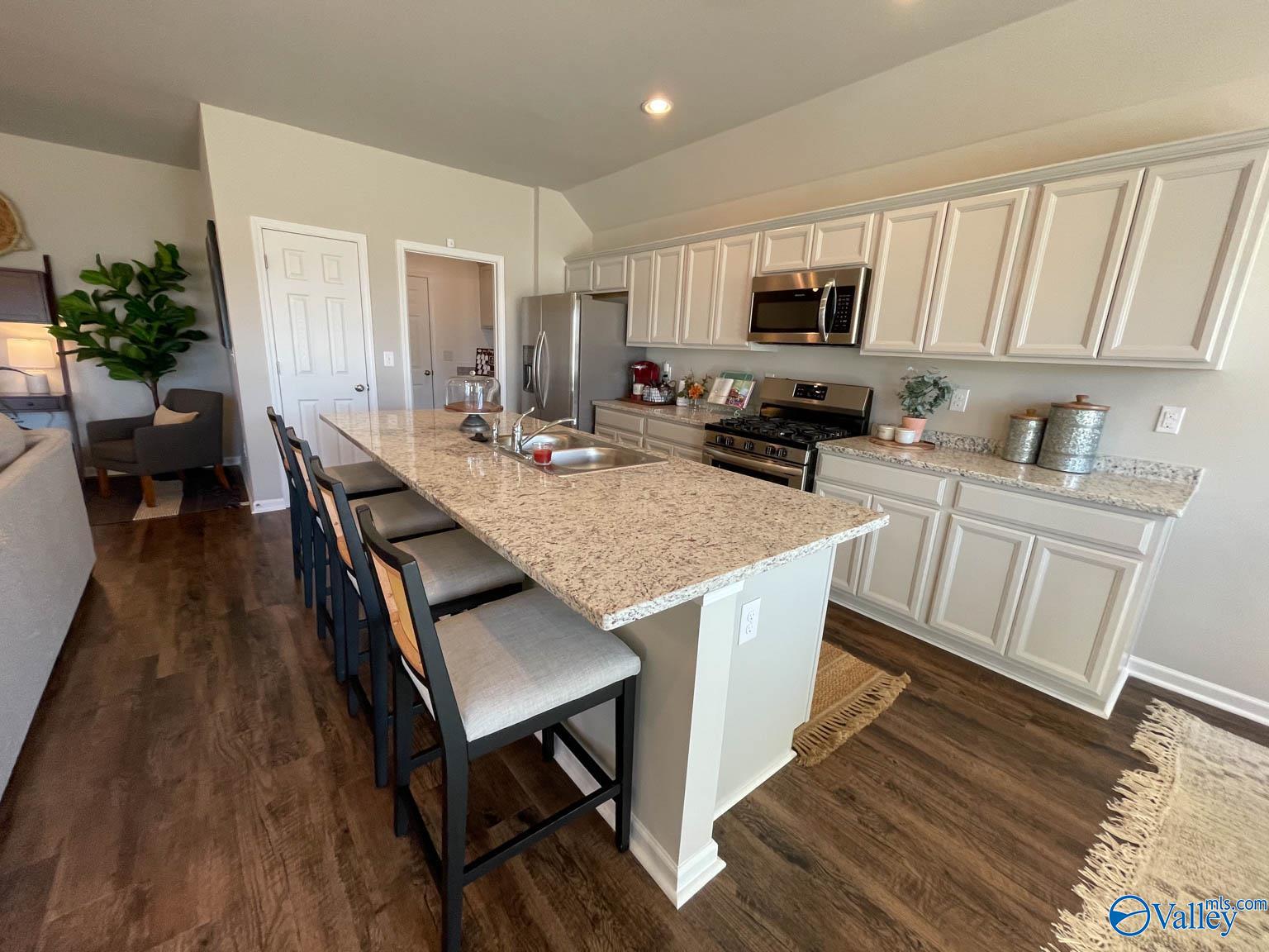 202 Six Pence Court