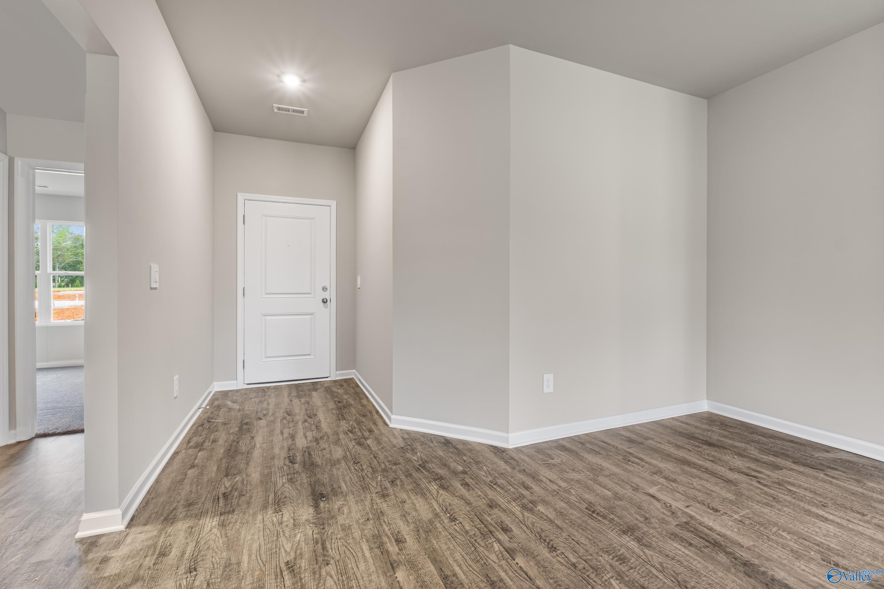 202 Six Pence Court