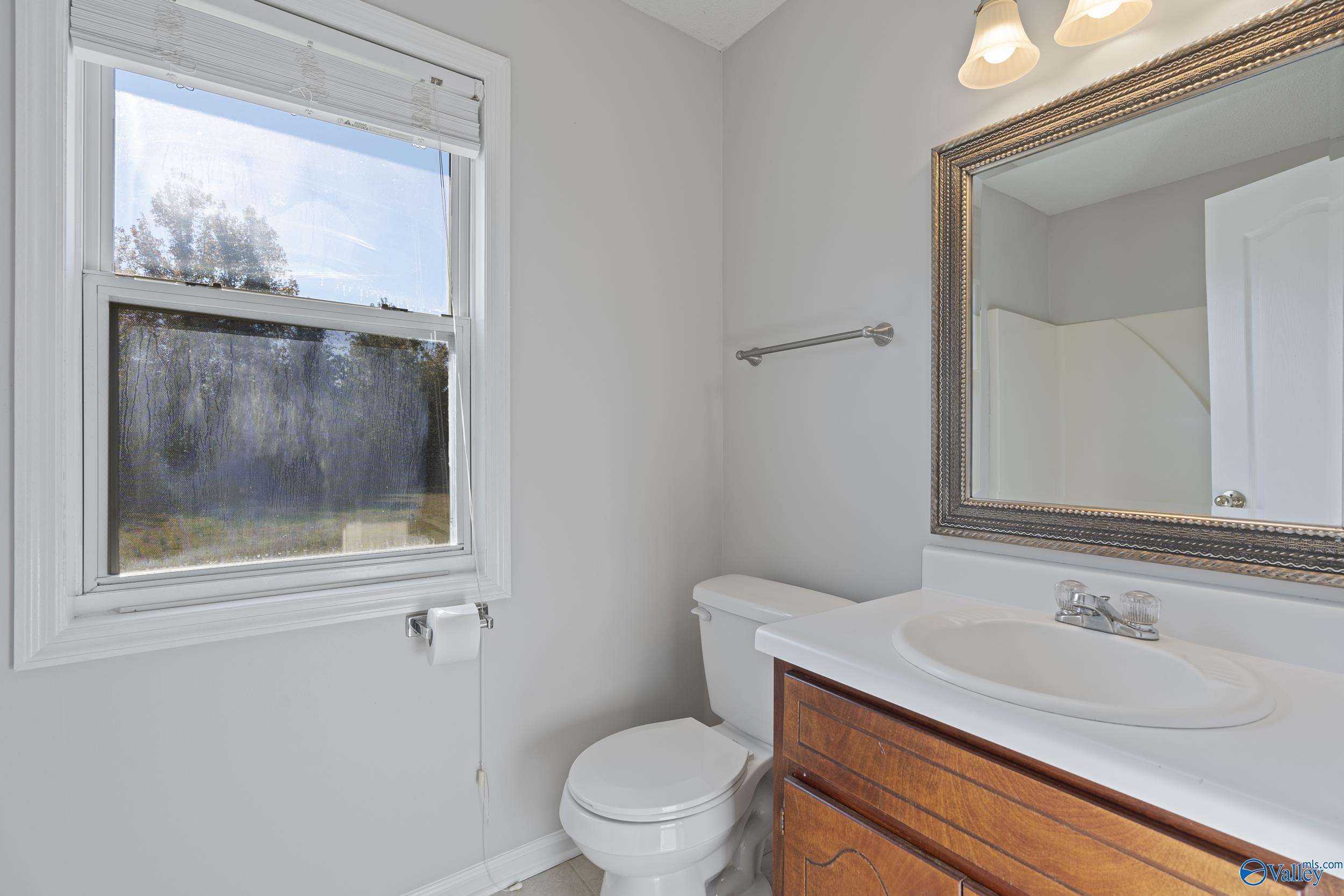 104 Shadow Oak Circle