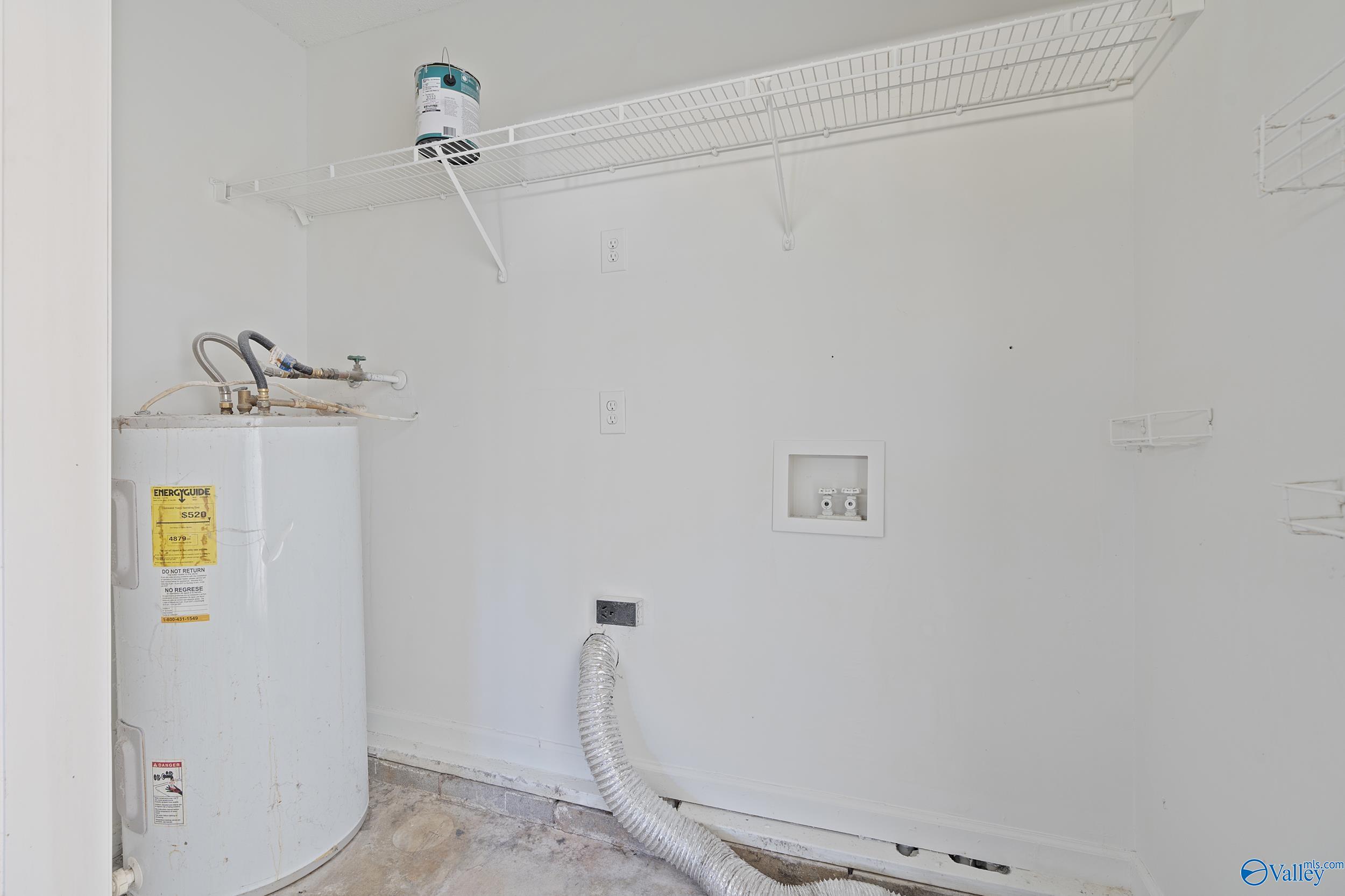 104 Shadow Oak Circle