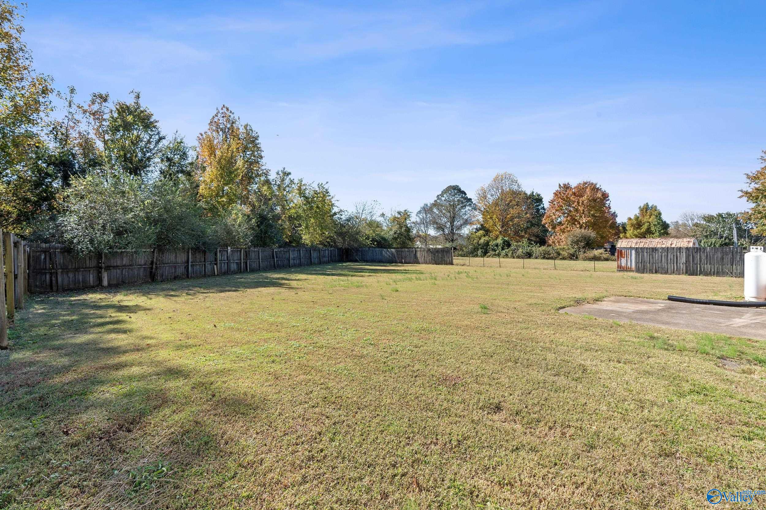 104 Shadow Oak Circle