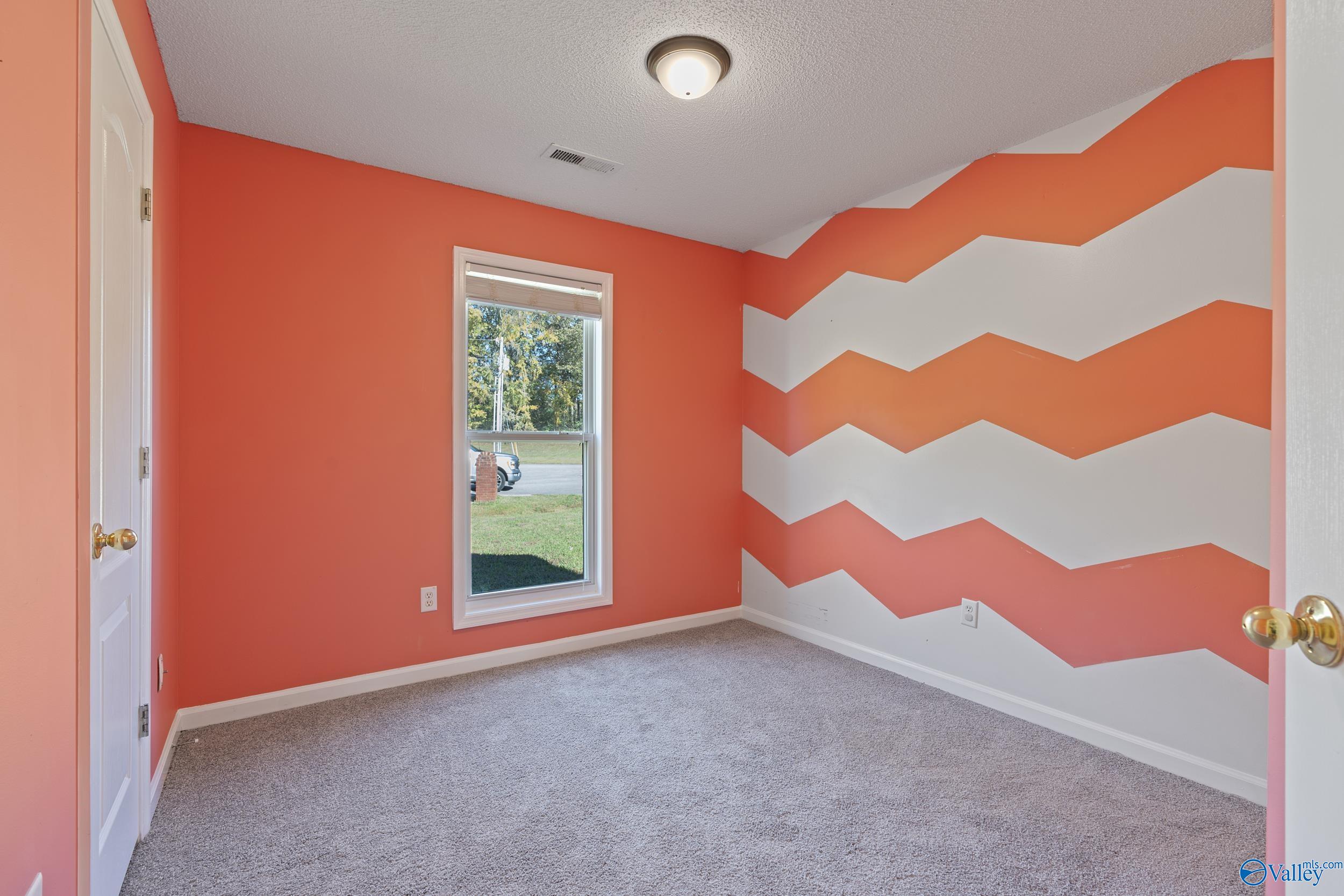 104 Shadow Oak Circle