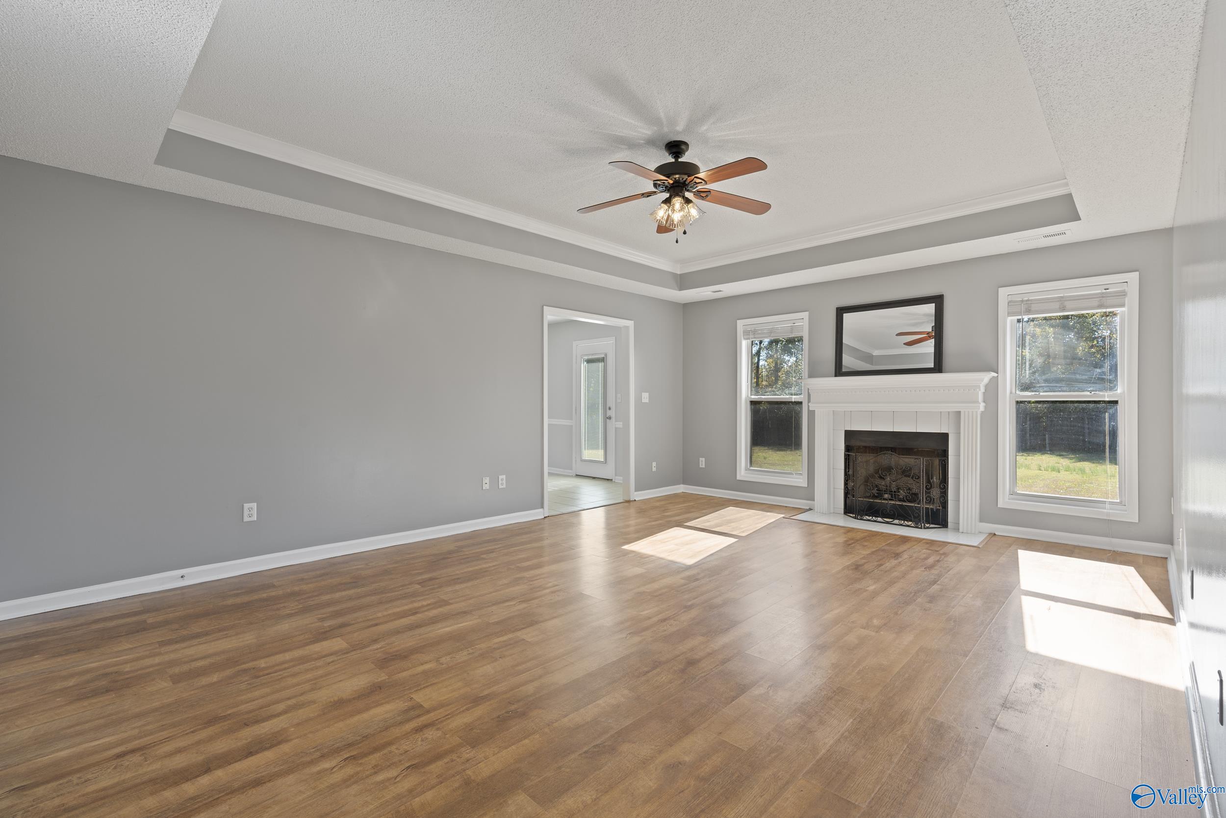 104 Shadow Oak Circle