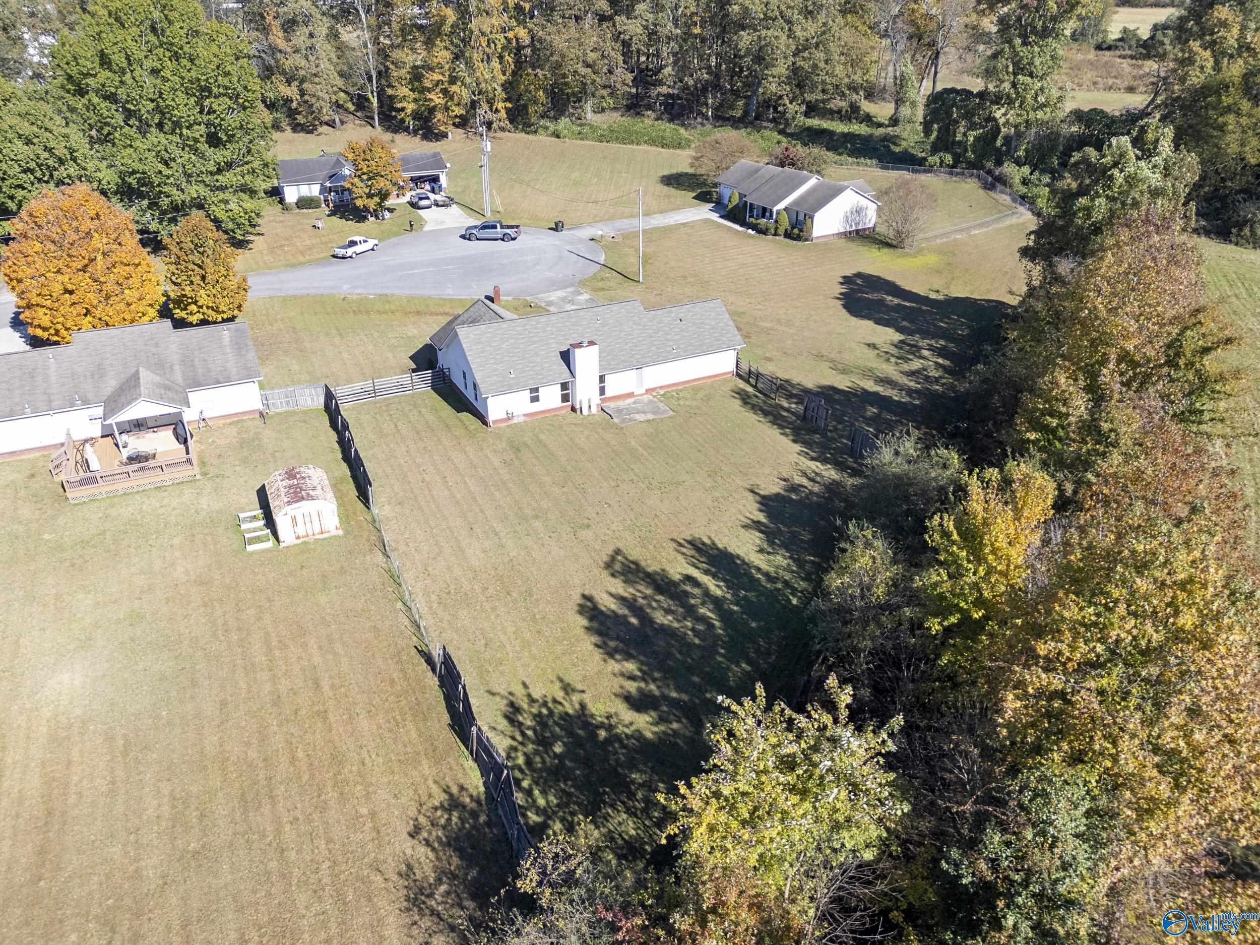 104 Shadow Oak Circle