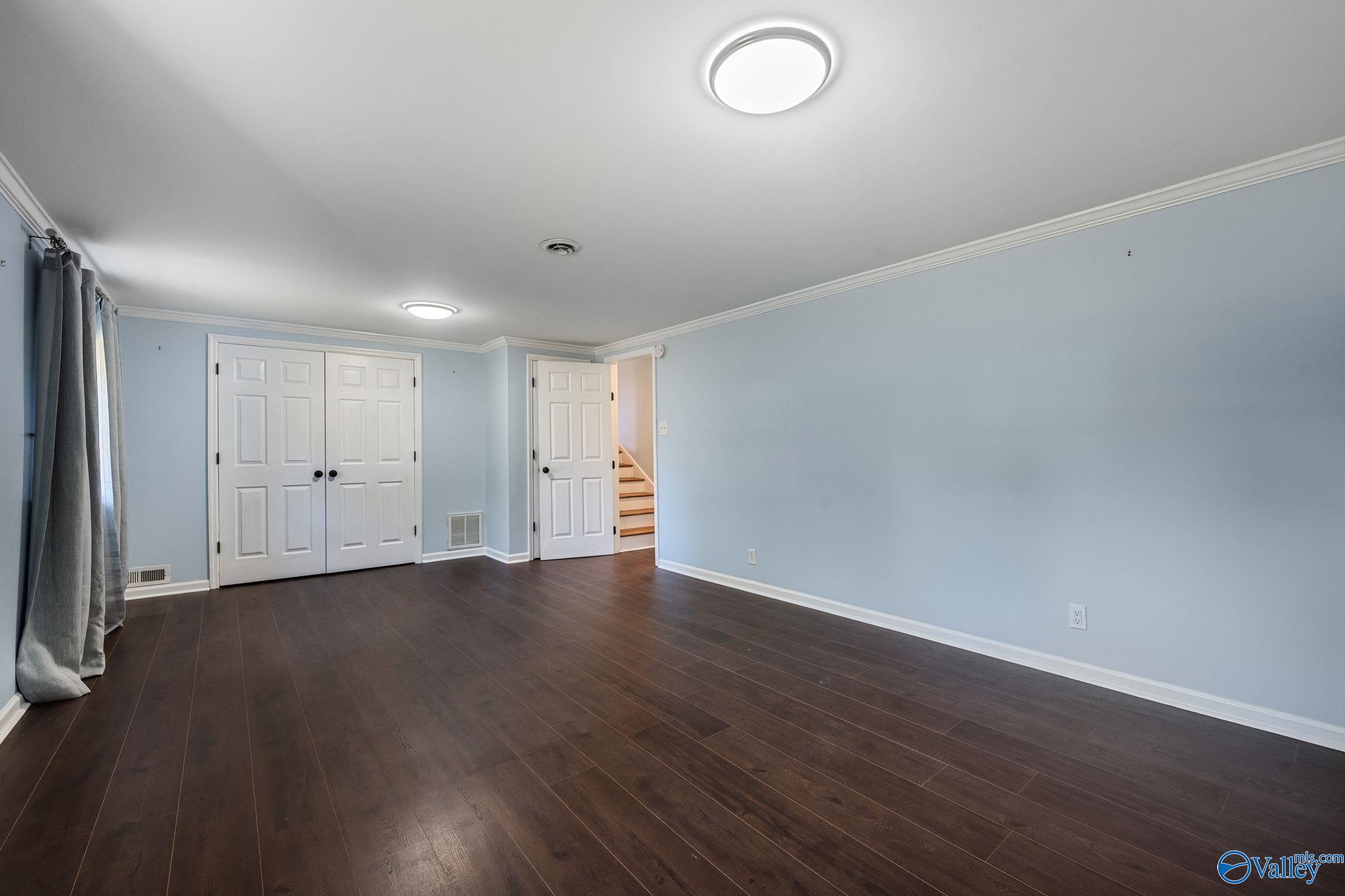 10000 Hogan Drive SE