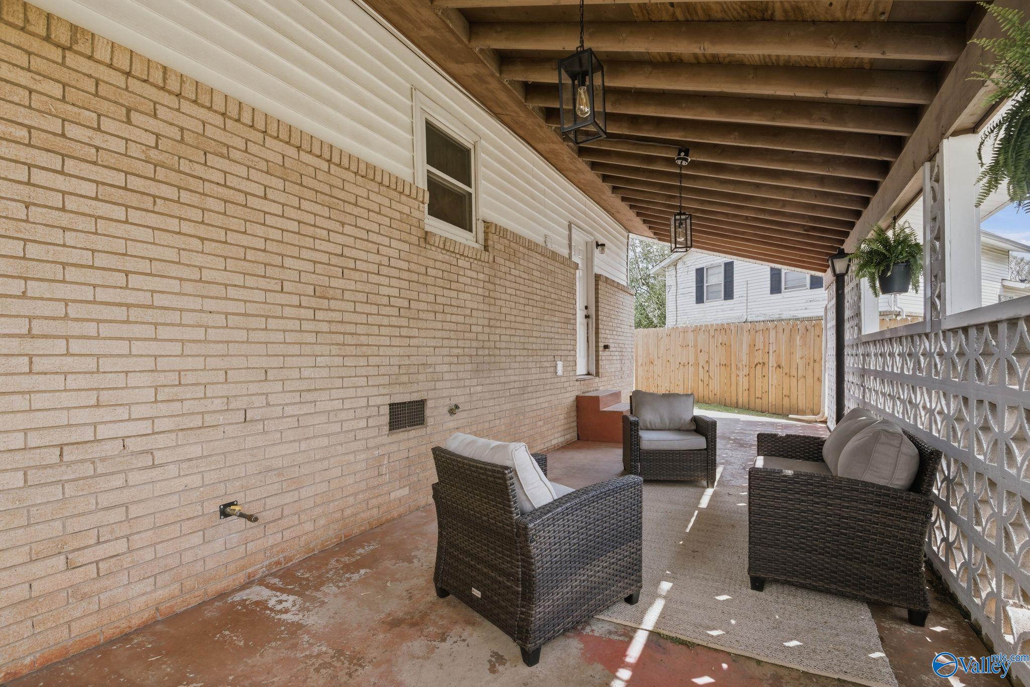 10000 Hogan Drive SE