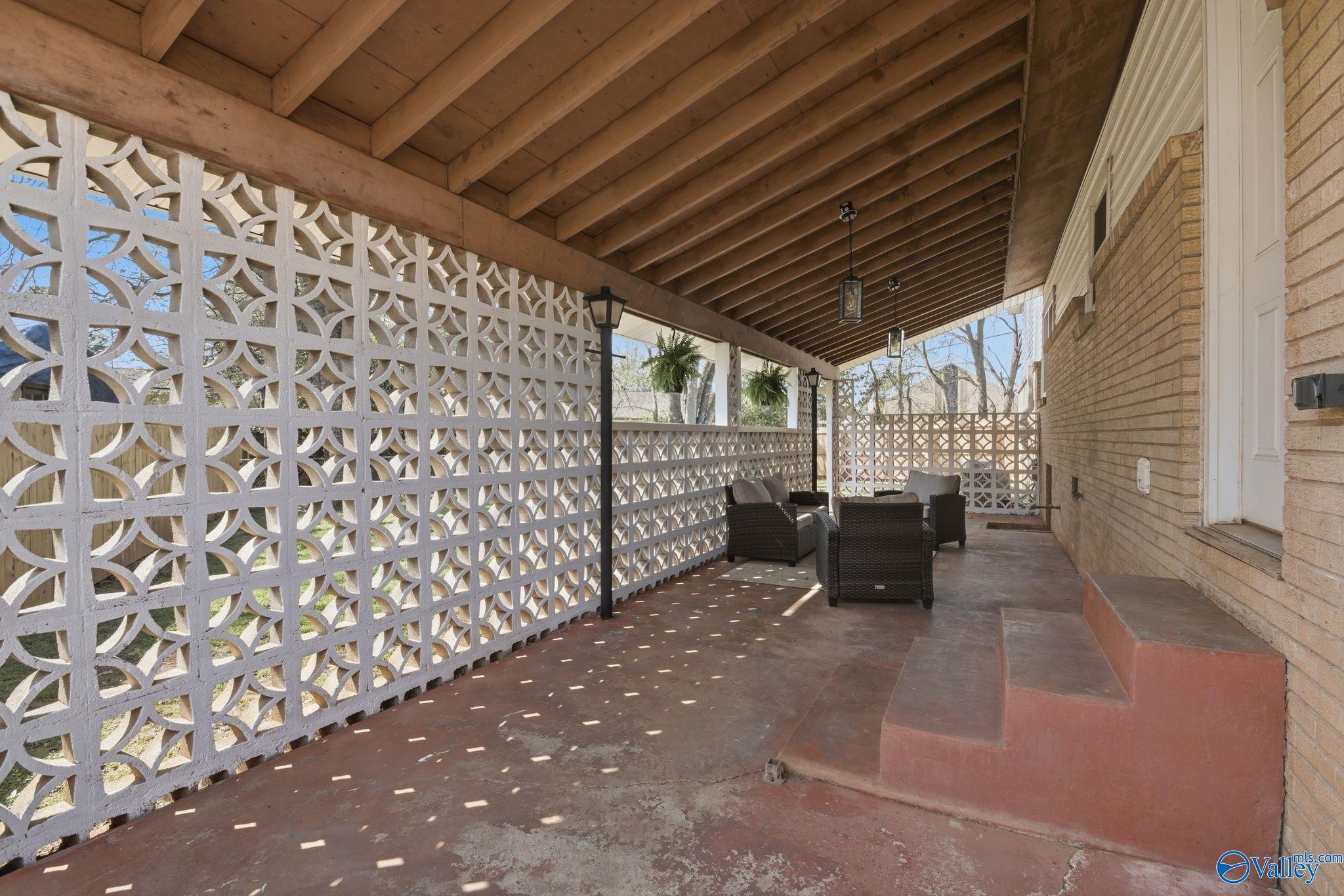 10000 Hogan Drive SE