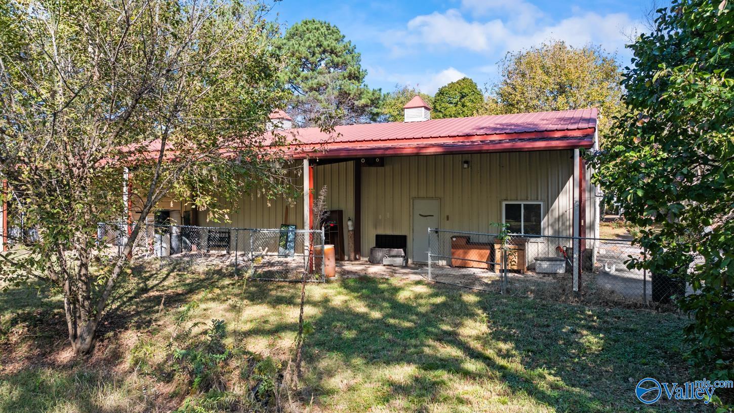 720 Capshaw Road NW