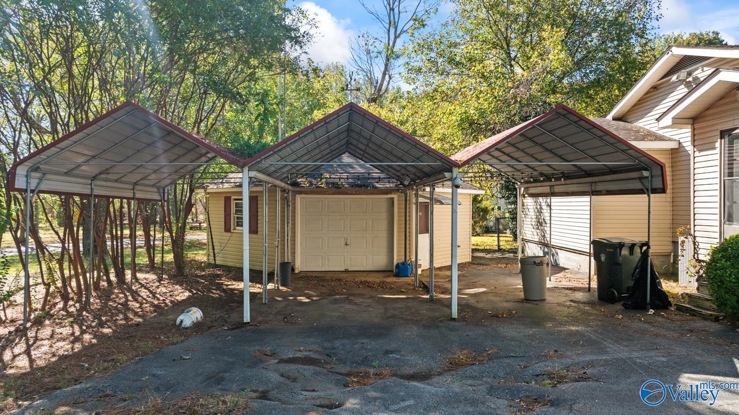 720 Capshaw Road NW