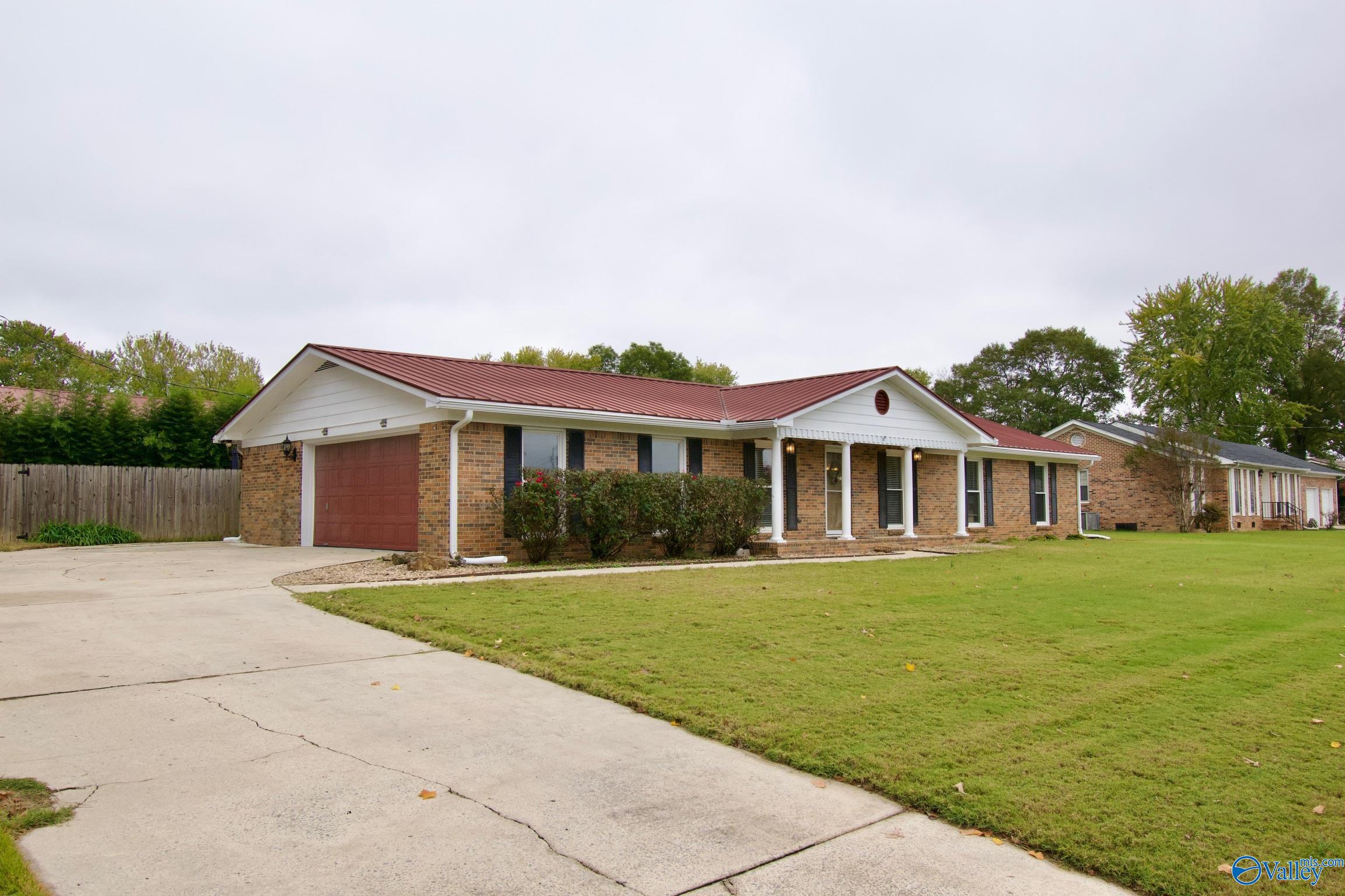 16190 East Glenn Valley