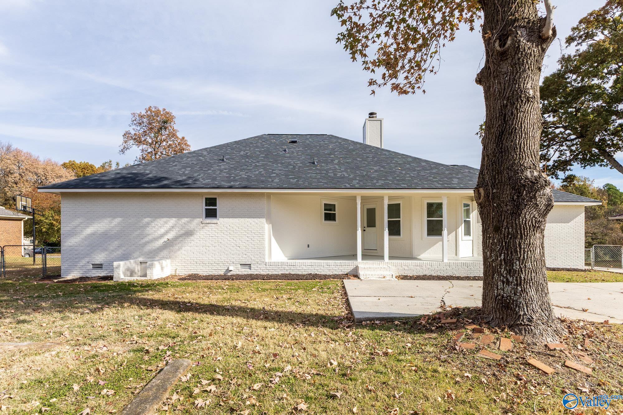 2602 Carlsbad Drive