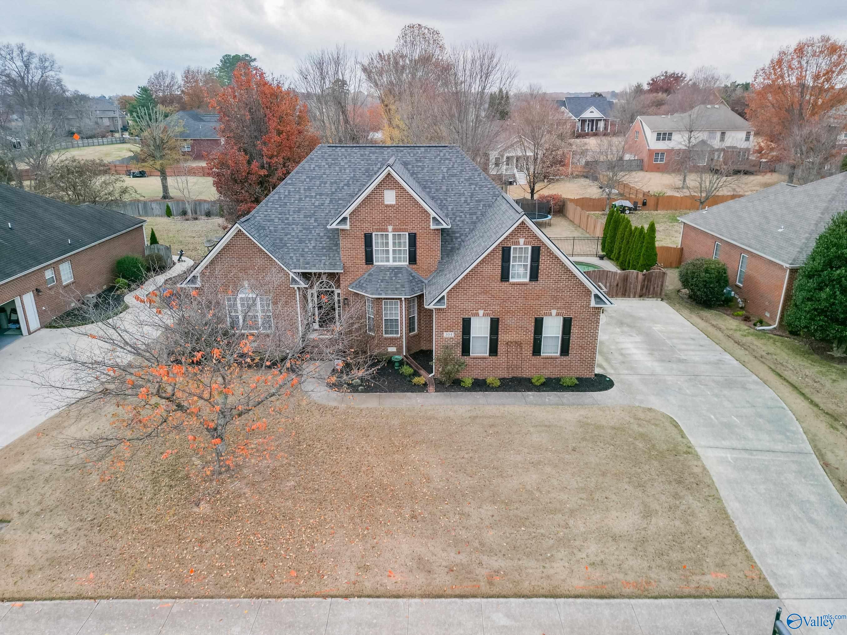 304 Broadway Lane