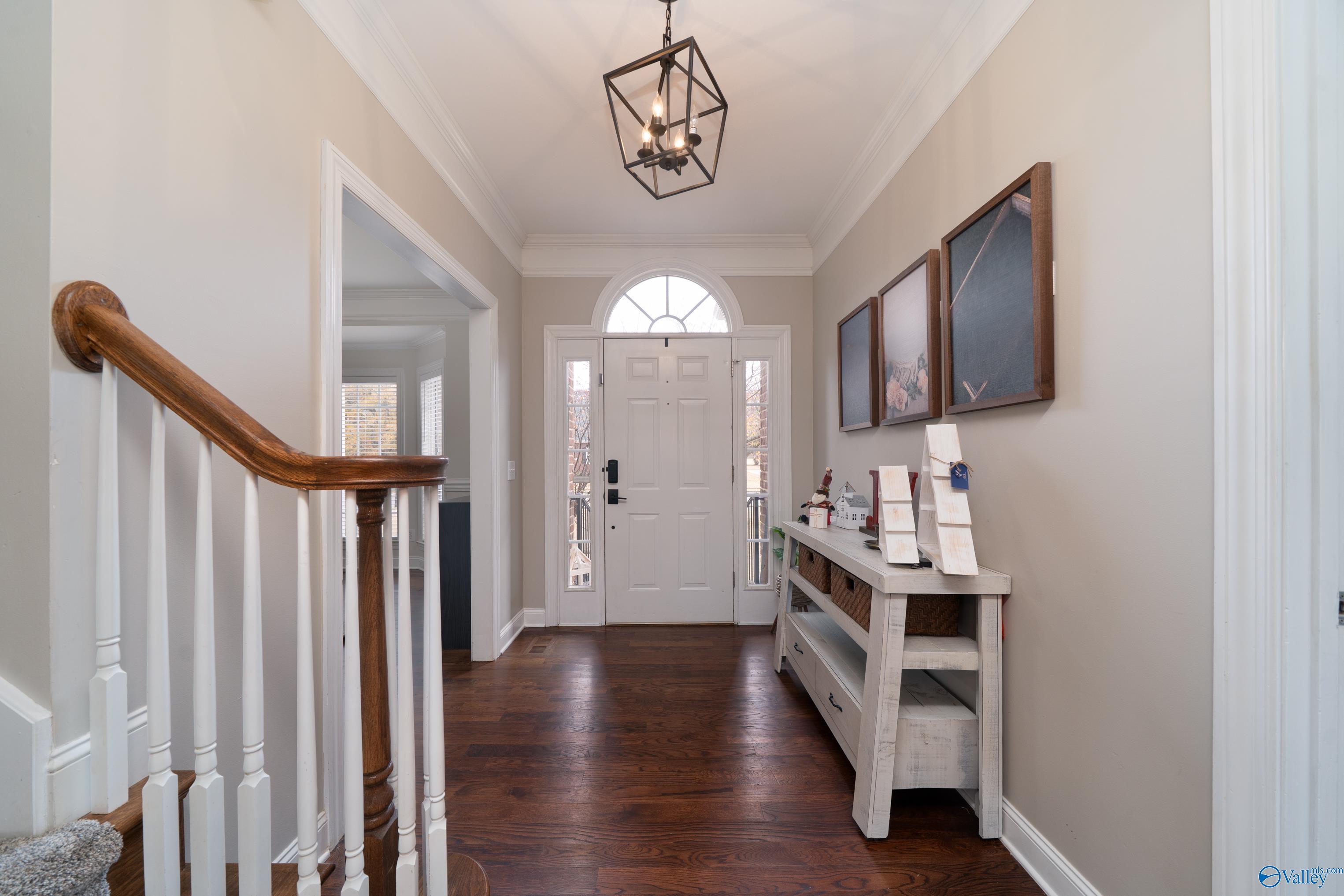 304 Broadway Lane